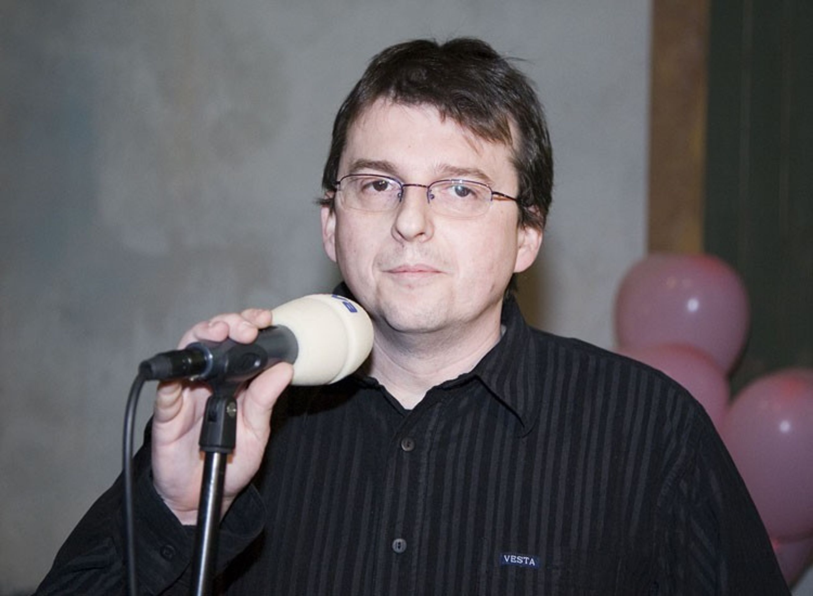 Režisér seriálu Ordinace v růžové zahradě Ján Sebechlebský - Jak "Ordinace" slavila Valentýna - video (6/12)