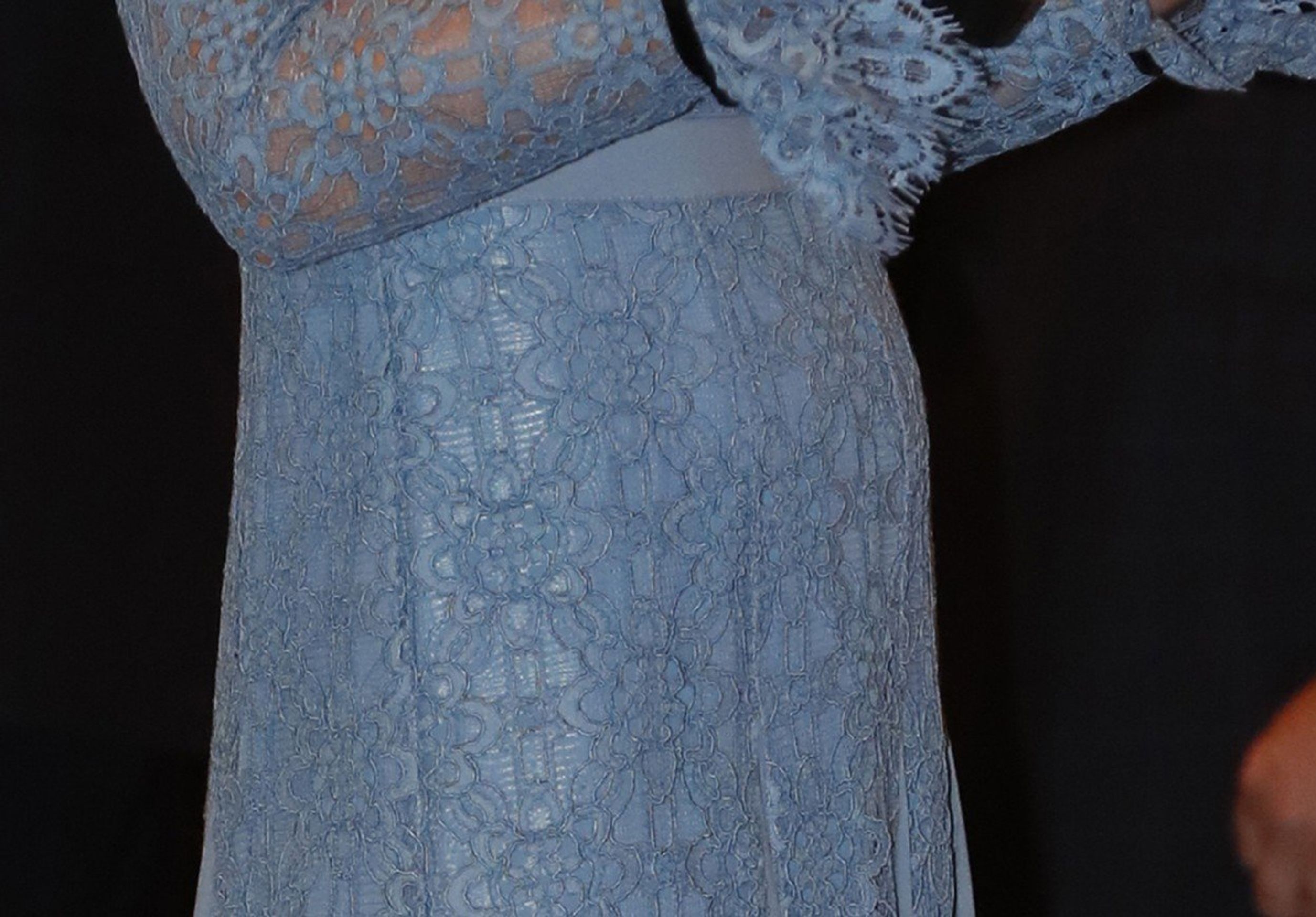 Kate ukázala rostoucí bříško - 2 - GALERIE: Těhotná Kate poprvé na veřejnosti (2/4)
