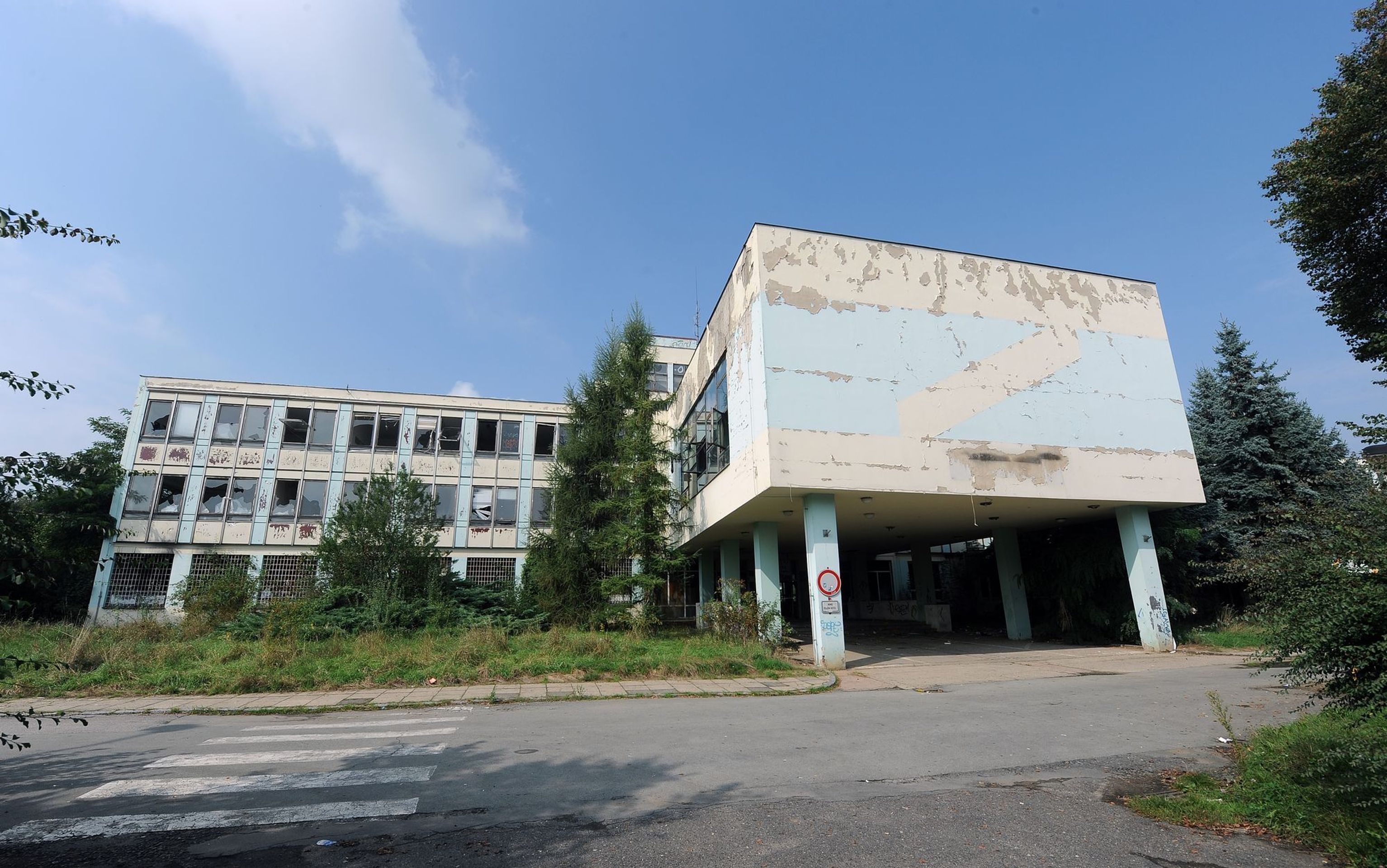 Opuštěný hotel Adriana v Kralupech nad Vltavou - 28 - GALERIE: Opuštěný Hotel Adriana v Kralupech nad Vltavou (2/29)