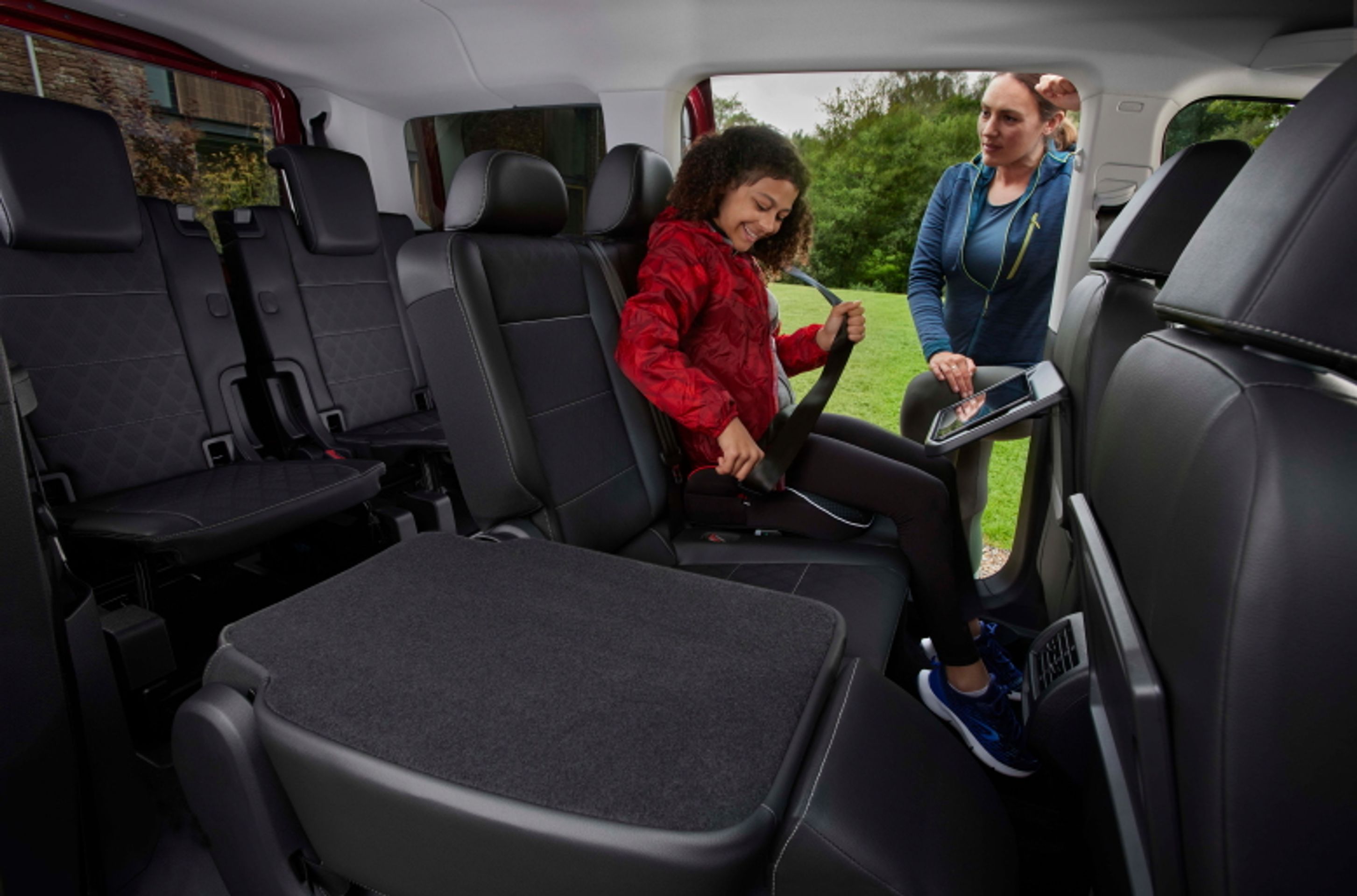 Ford Tourneo Connect - Z nového Fordu Tourneo je všestranné auto pro rodinu (5/13)