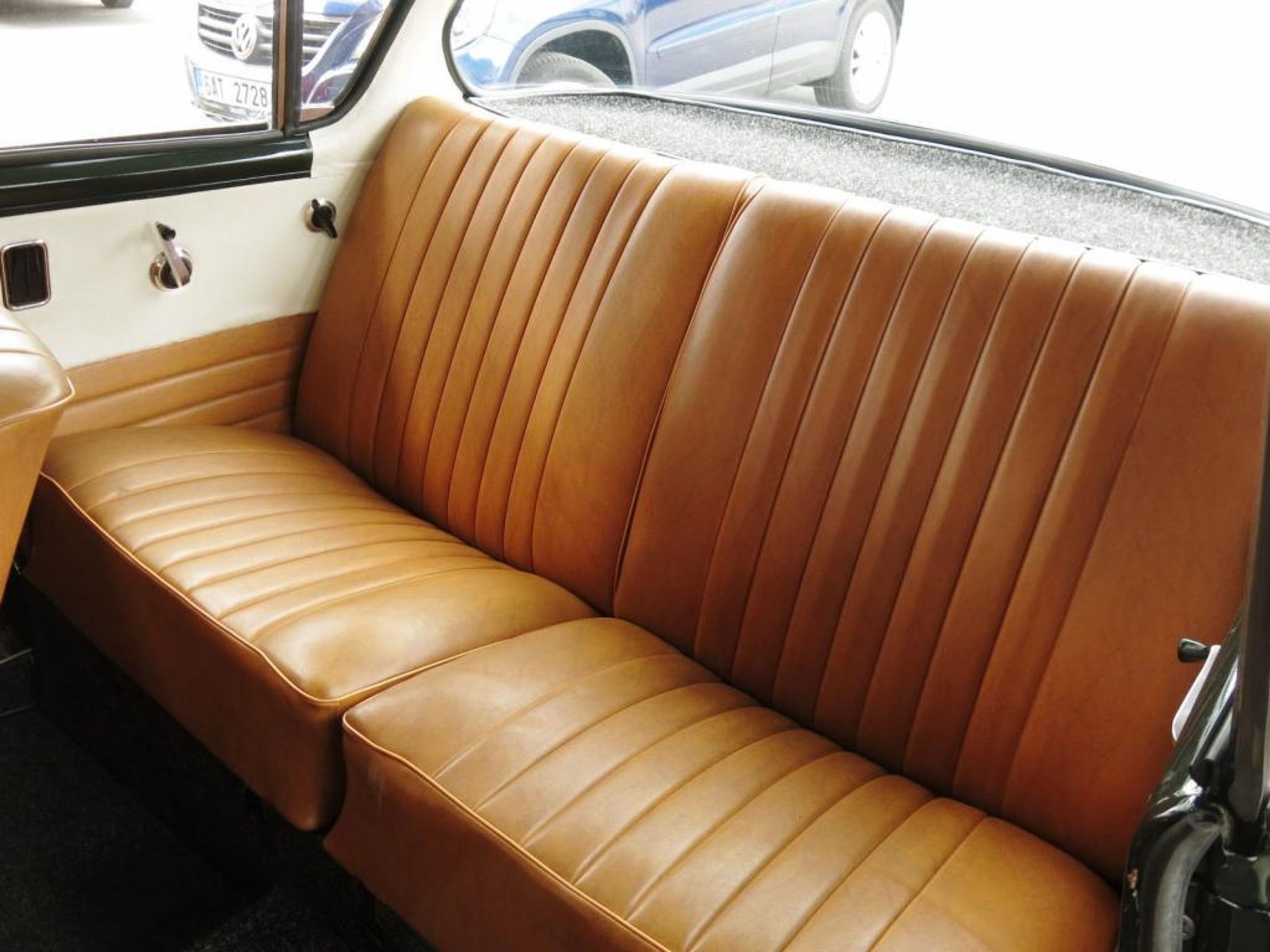 Škoda 1000 MBX z roku 1967 - 16 - Fotogalerie: Tahle stařičká embéčka mají dnes obrovskou hodnotu (16/35)