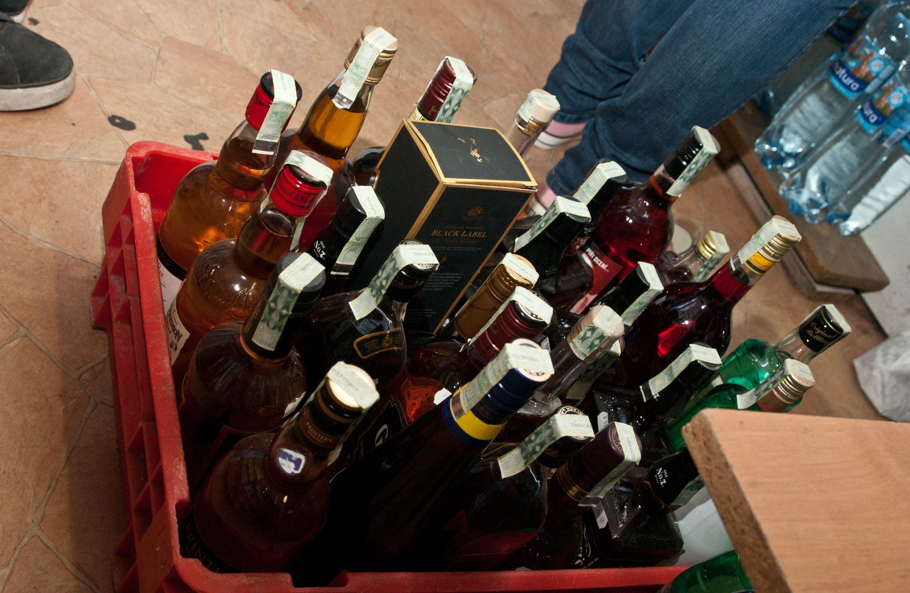 Prodejny stahují alkohol z pultů - 8 - Obchody stahují alkohol z regálů (9/15)