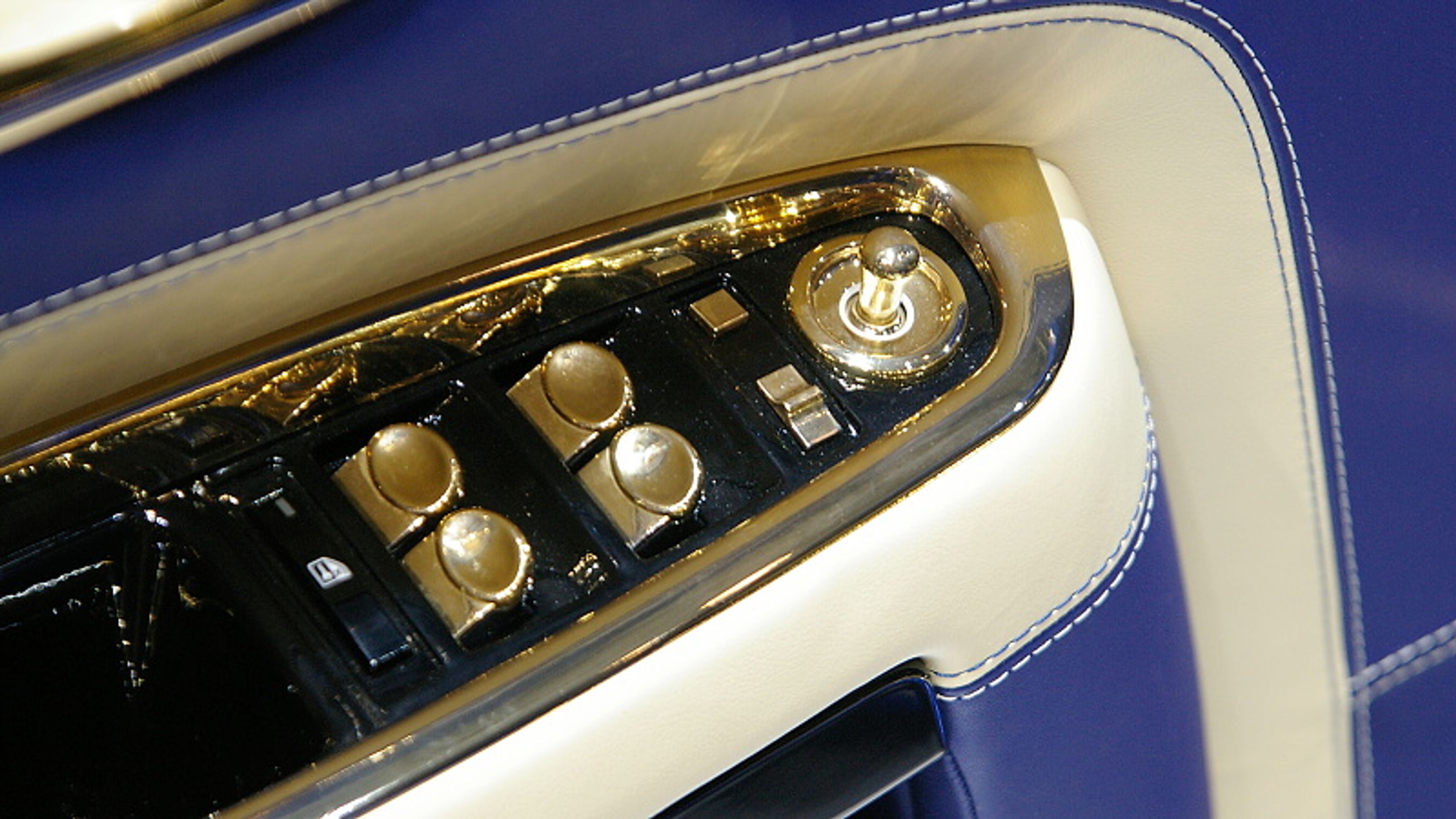 Nej tuning-10 - GALERIE Nej tuning Ženeva (9/14)