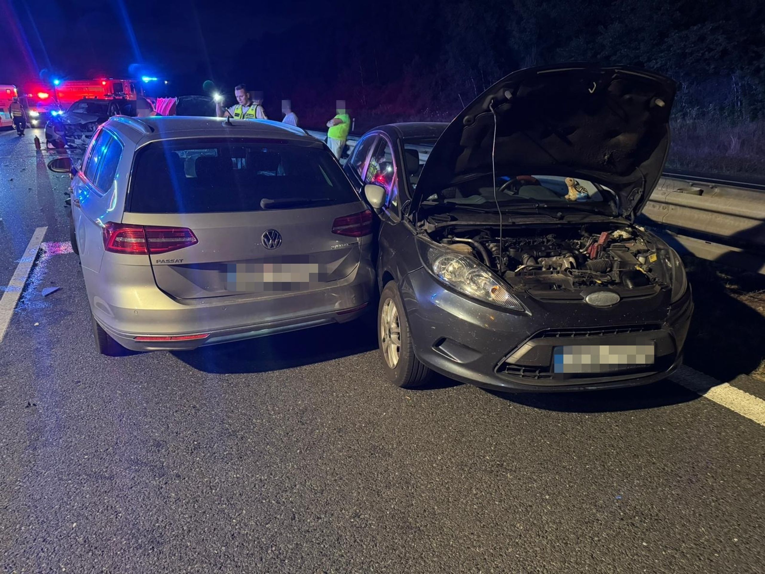Dopravní nehoda na dálnici D11 - Dopravní nehoda na dálnici D11 (1/5)