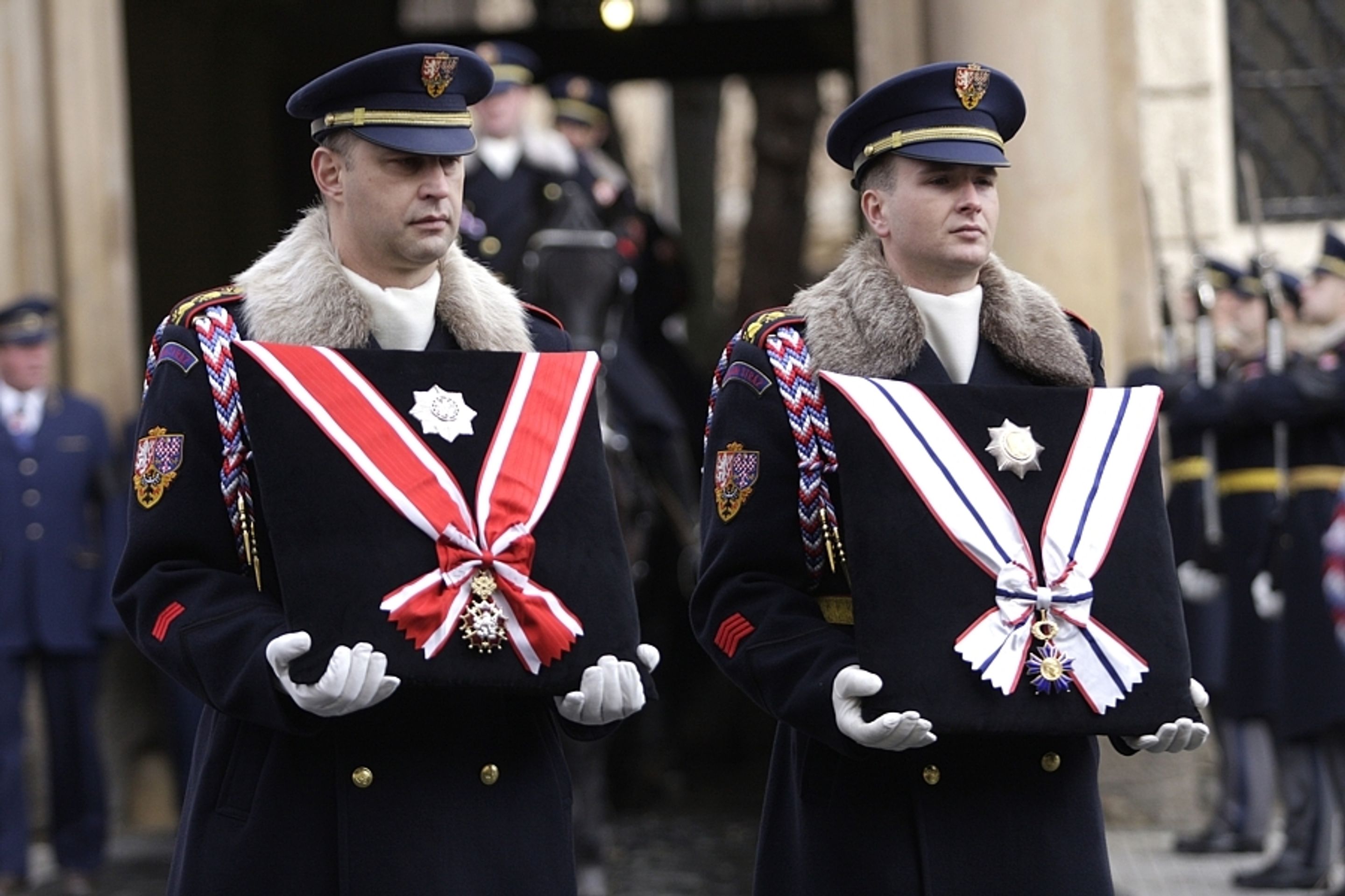 Průvod s rakví Václava Havla - 15 - GALERIE: Smuteční průvod za Václava Havla (15/28)