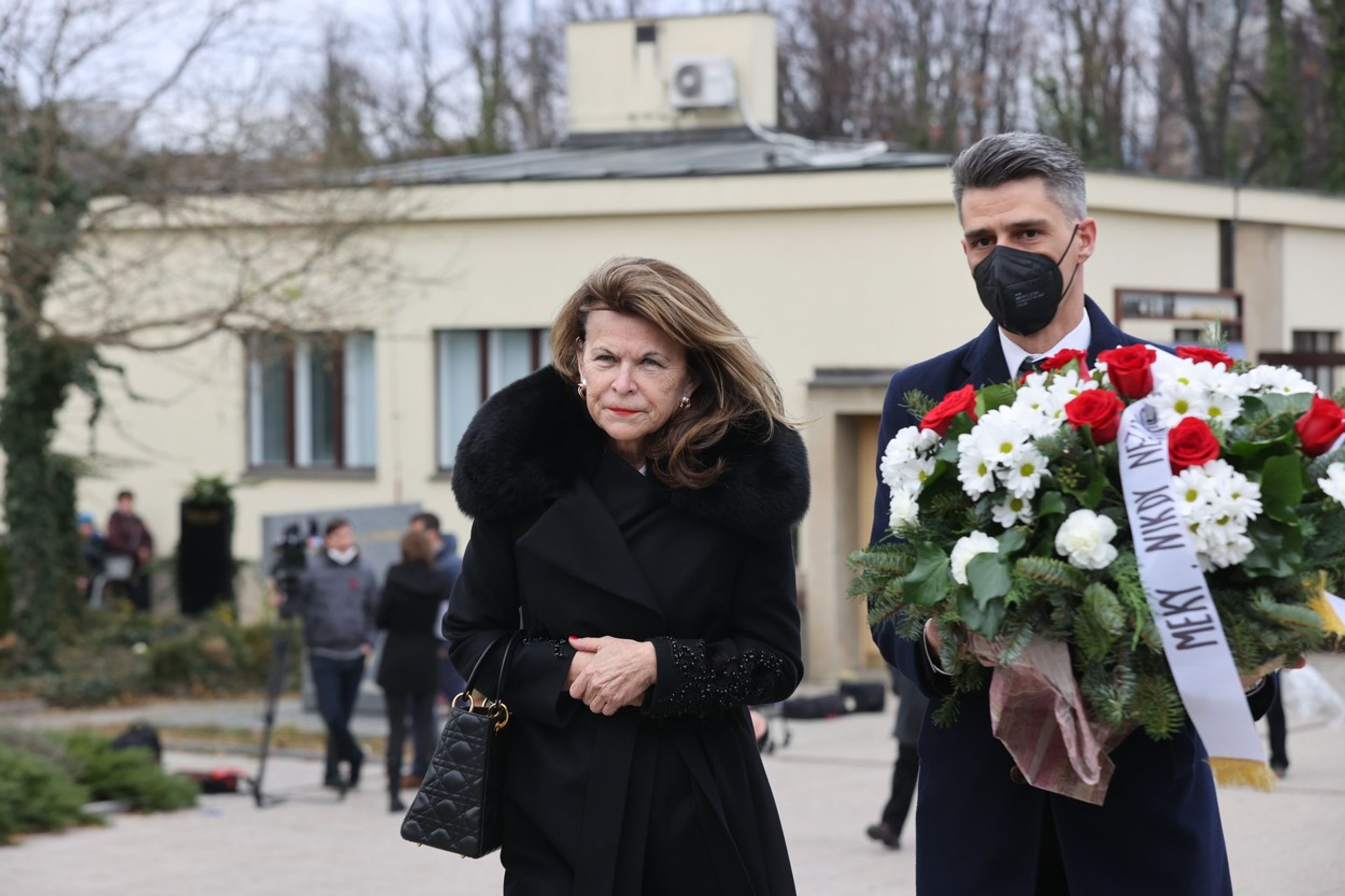 Pohřeb - Miroslav Žbirka (3) - Rozloučení s Mekym Žbirkou (12/19)