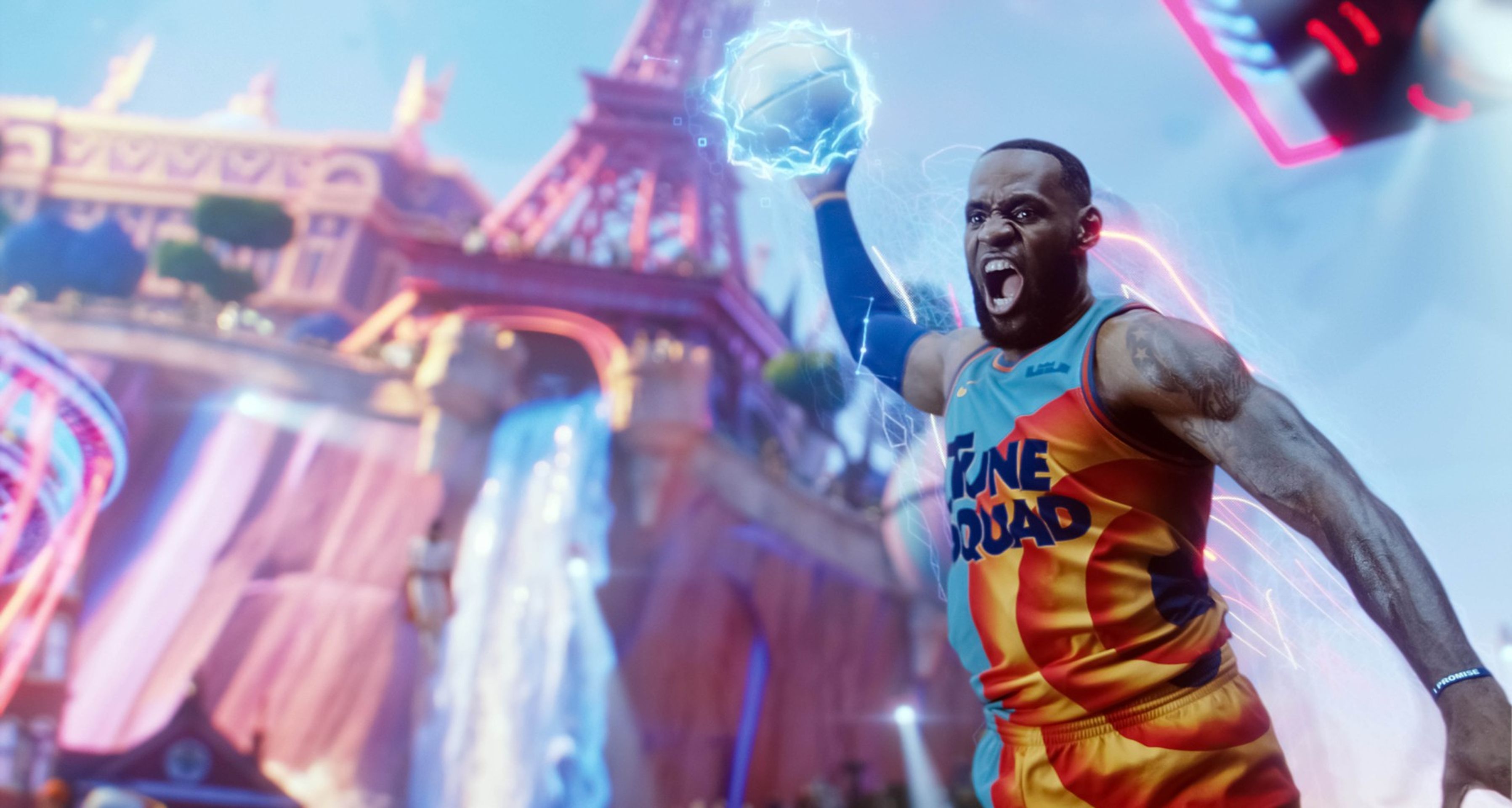 Lebron James basketbalový um předvedl i na filmovém plátně - GALERIE: První fotky LeBrona Jamese ve filmu Space Jam (3/8)