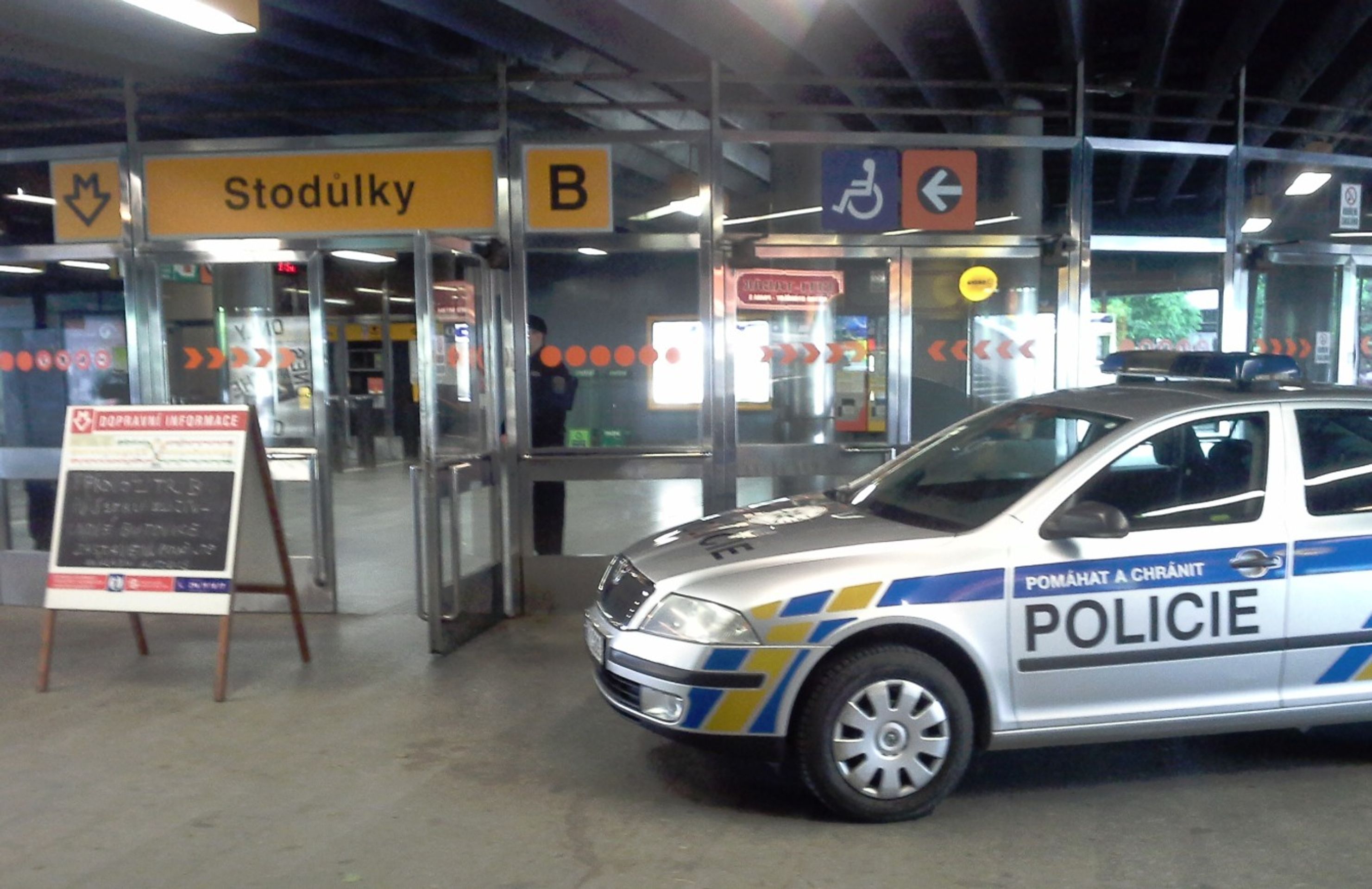 Smrt na stanici Stodůlky - 2 - Sebevražda v pražském metru (2/3)