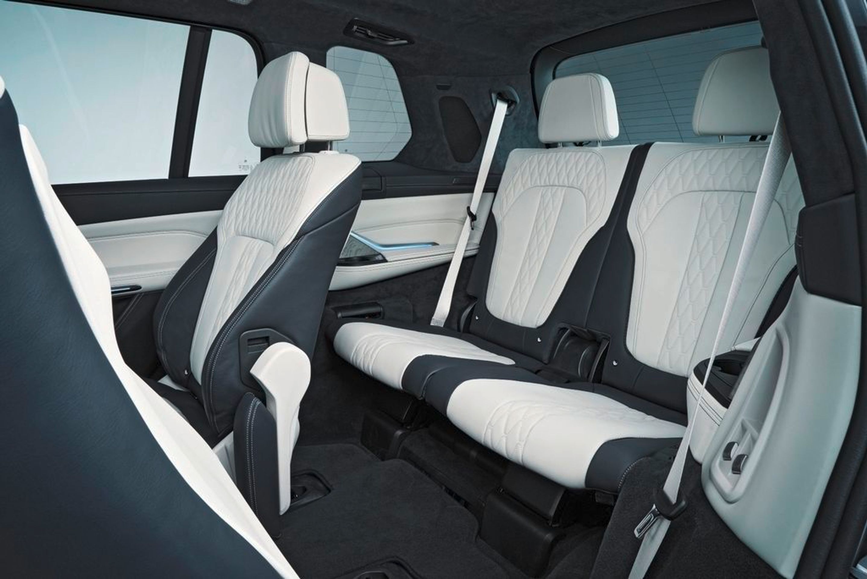 BMW X7 - 19 - Fotogalerie: Kolosální BMW X7 (4/24)