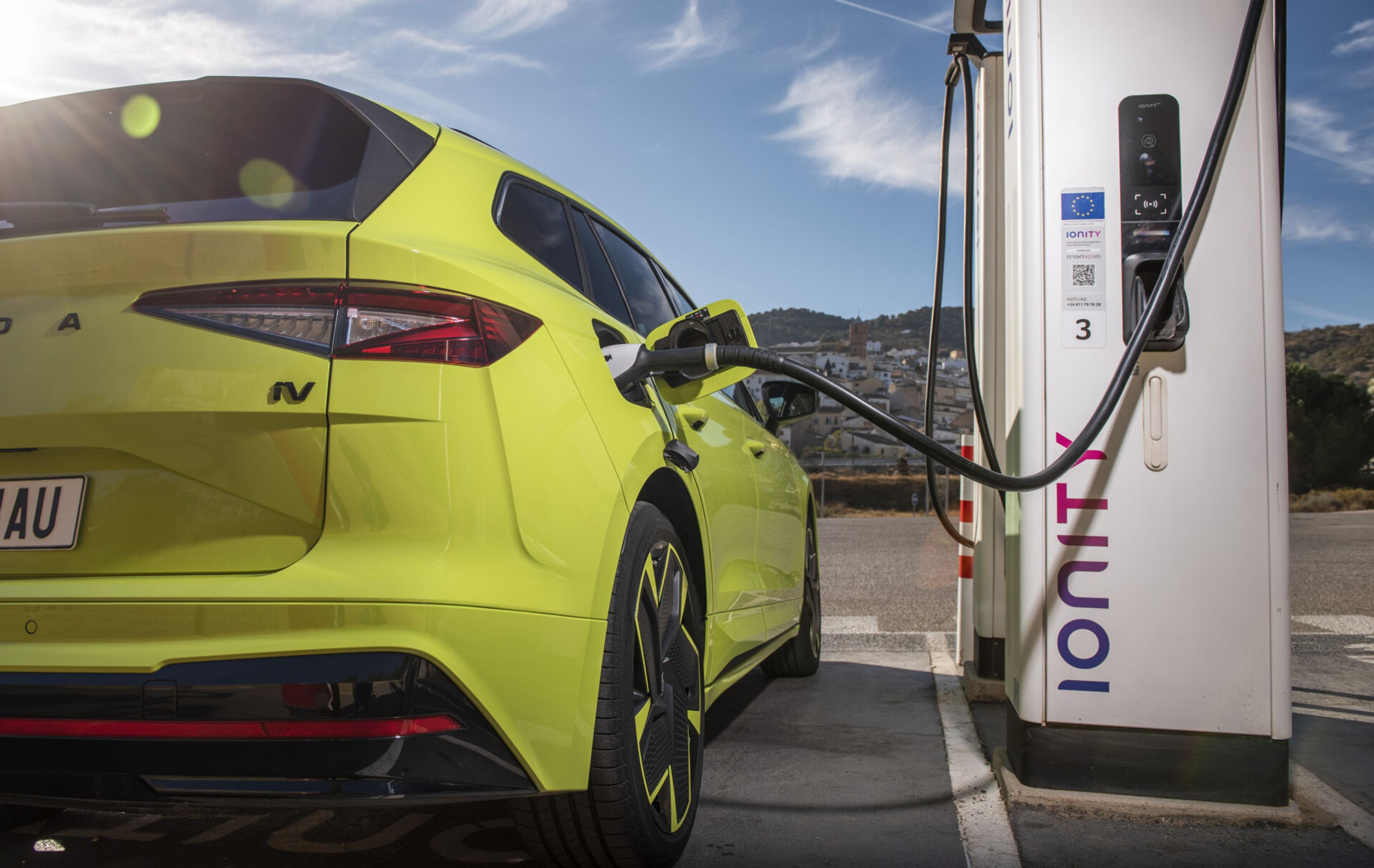 Škoda Enyaq RS iV - Enyaq konečně vyjíždí jako sportovní "ereso" (9/23)