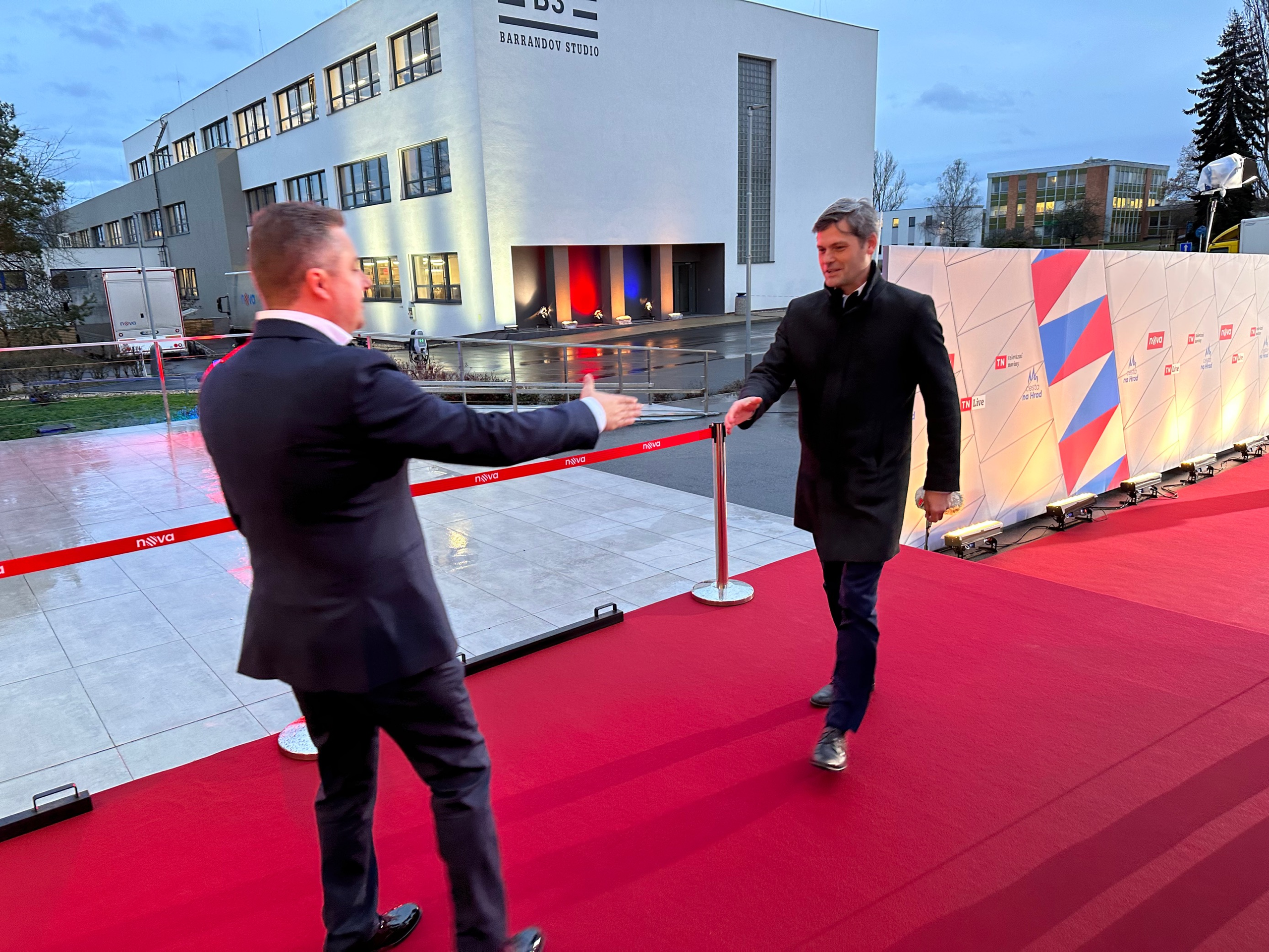 Příjezd Marka Hilšera - První debata kandidátů (6/45)