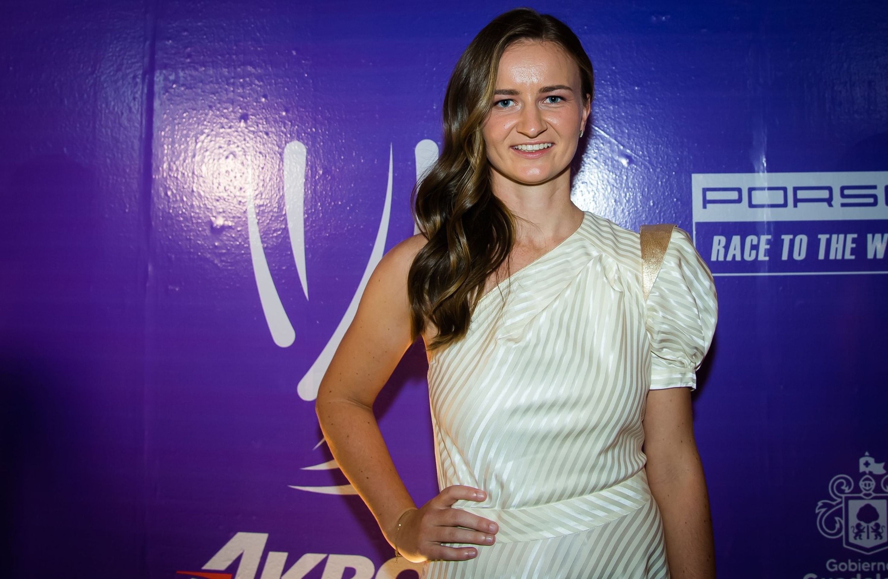 Česká tenistka Barbora Krejčíková - Tenisové krasavice se hodily do gala. Podívejte se, jak to slušelo Plíškové a spol. (2/9)