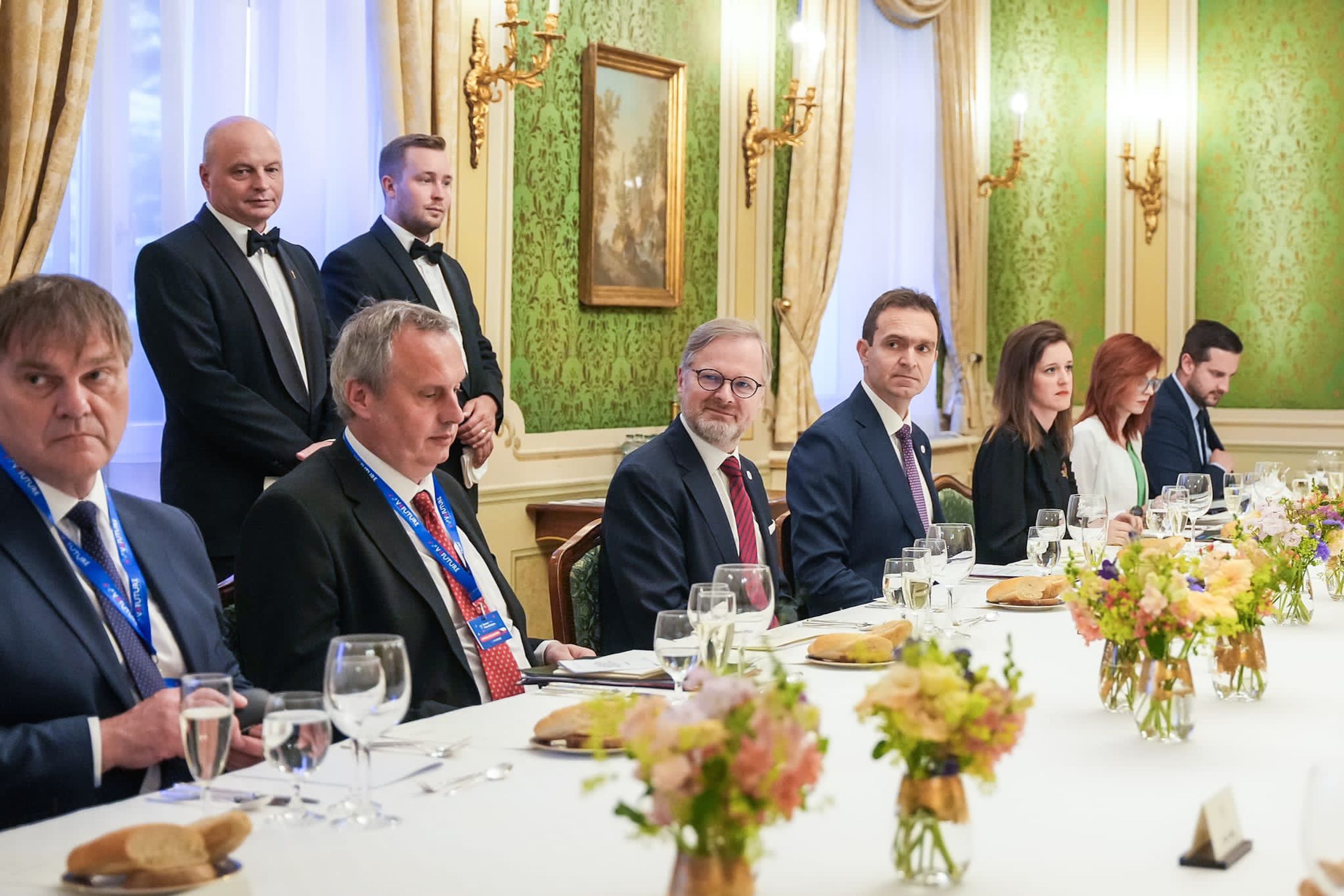 V Bratislavě začalo setkání premiérů zemí V4 - V Bratislavě začalo setkání premiérů zemí V4 (1/4)