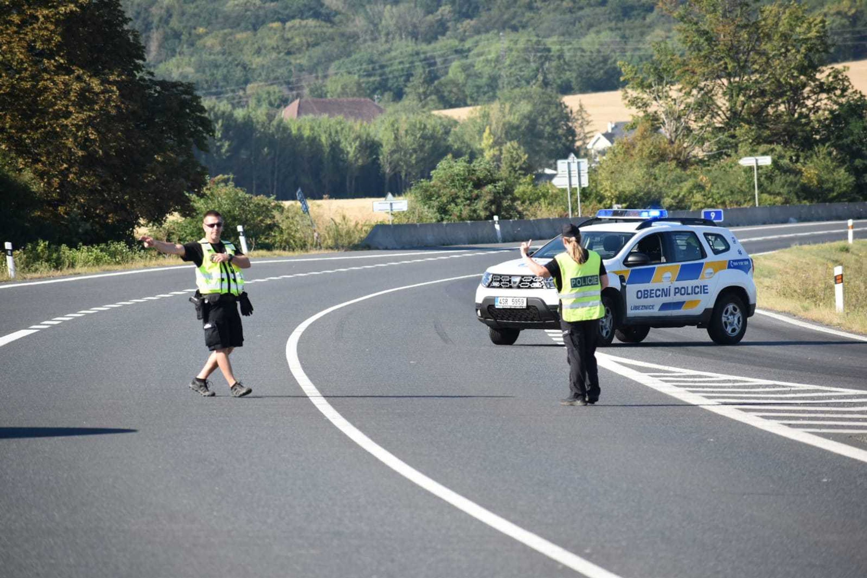 Tragická nehoda motorkáře a auta - 8 - GALERIE: Tragická nehoda motorkáře a auta (3/10)