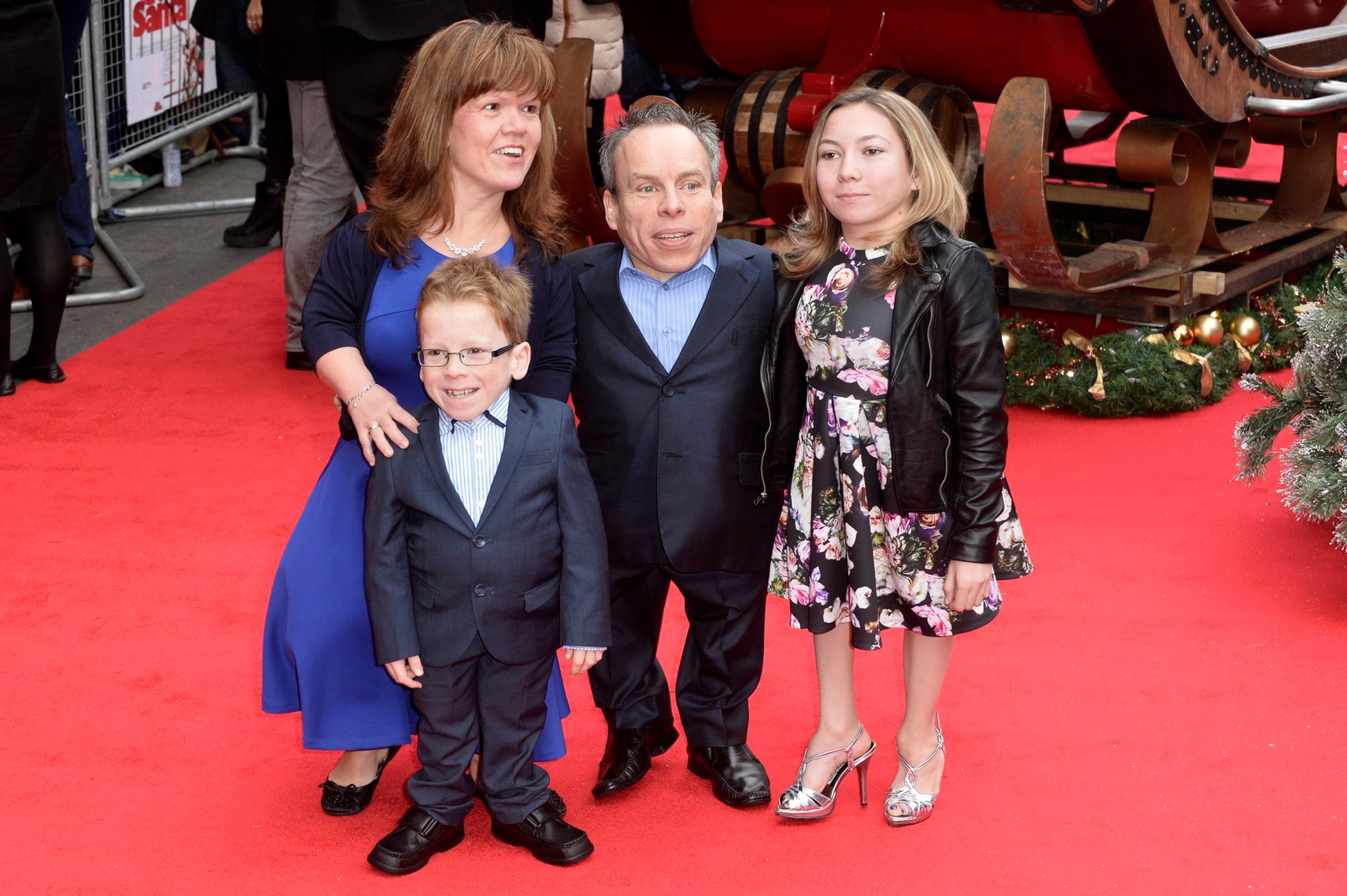 Warwick Davis s rodinou, 30. 11. 2014 - Warwick Davis (1/8)