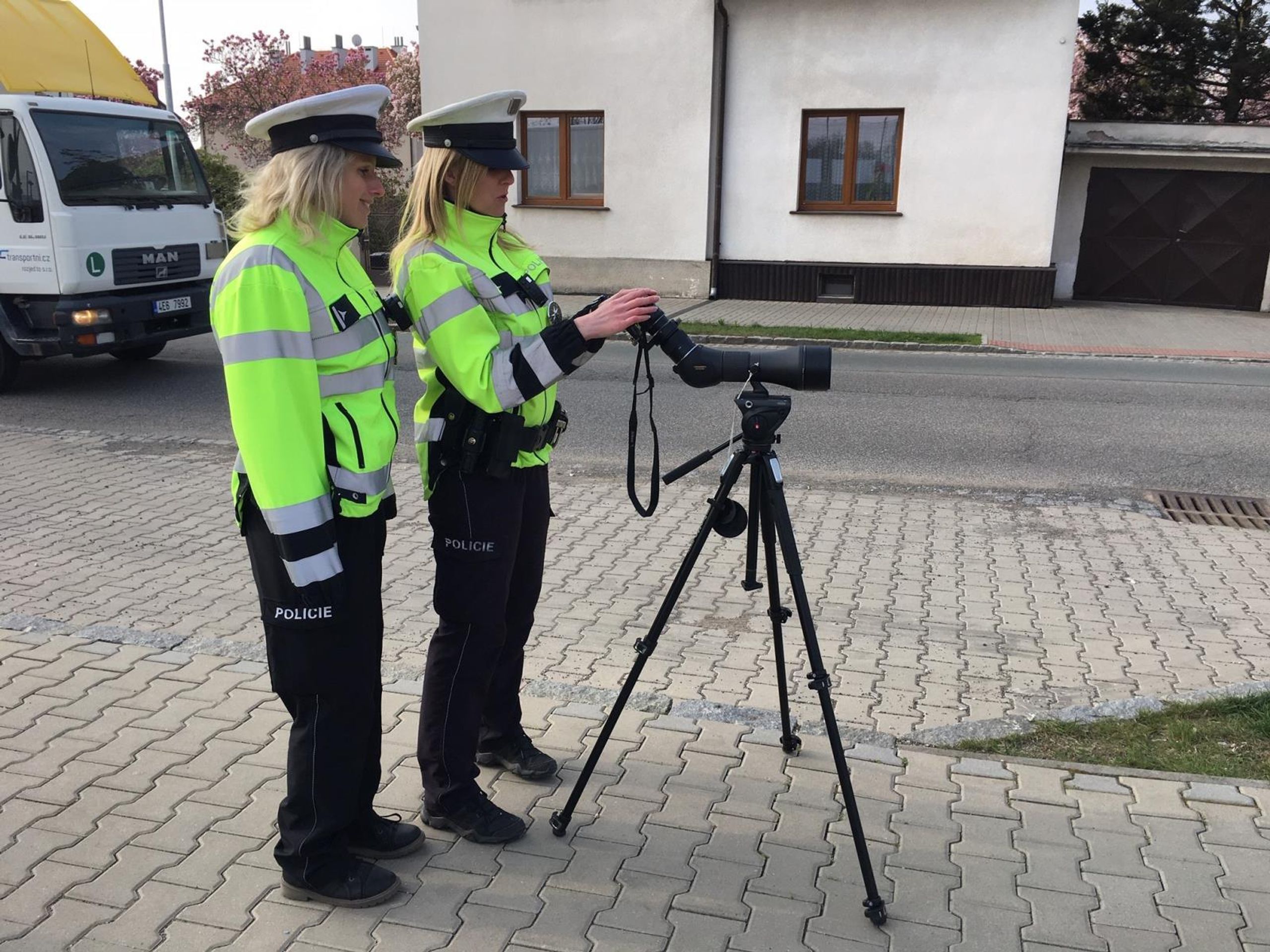 Policejní akce na železničních přejezdech - 6 - Fotogalerie: Policejní zátah na přejezdech (5/5)