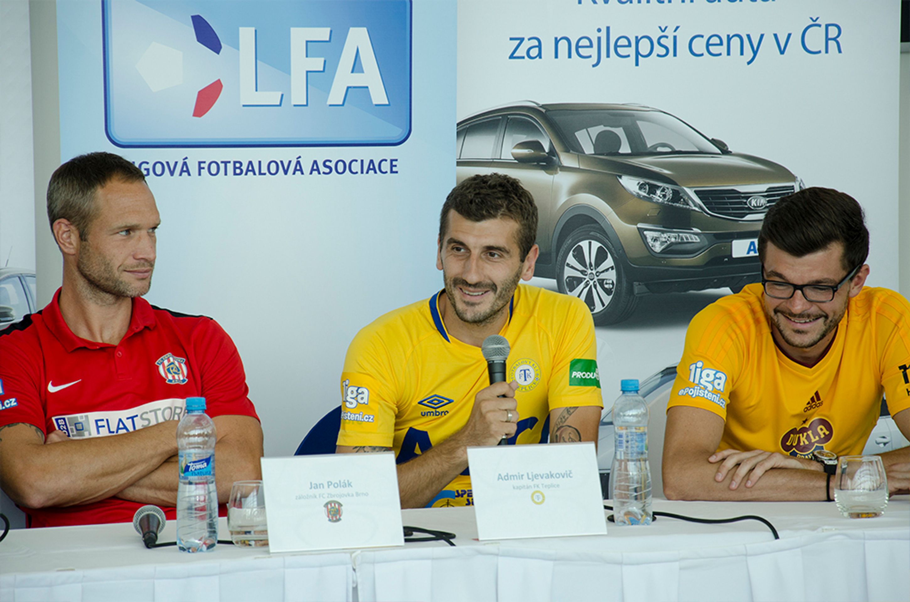 aaa auto partnerem fotbalové soutěže e-pojisteni.cz - 5 - GALERIE: AAA Auto (5/6)