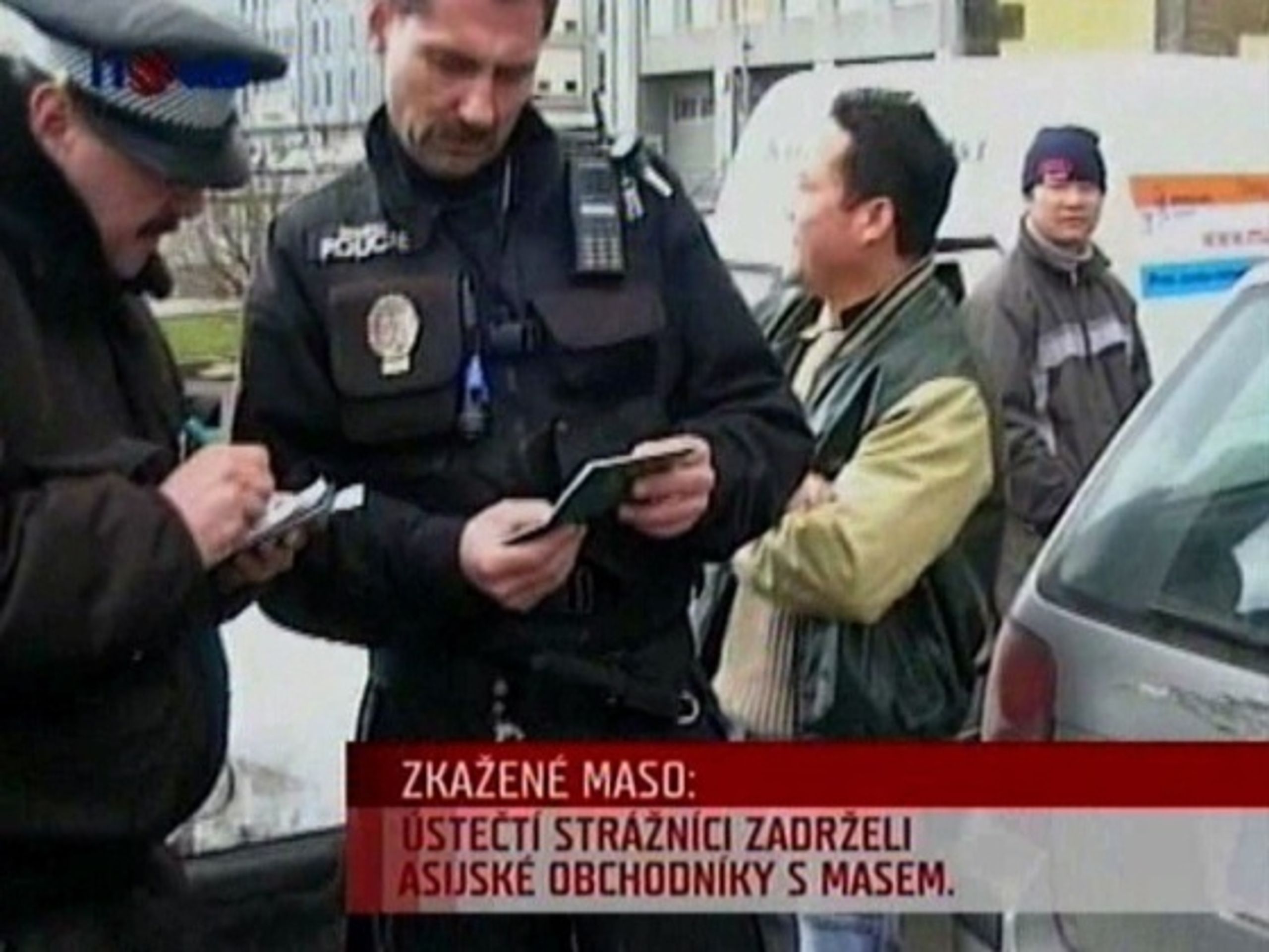 Policie kontroluje asijské obchodníky - Zkažené maso často končí v asijských restauracích (2/3)