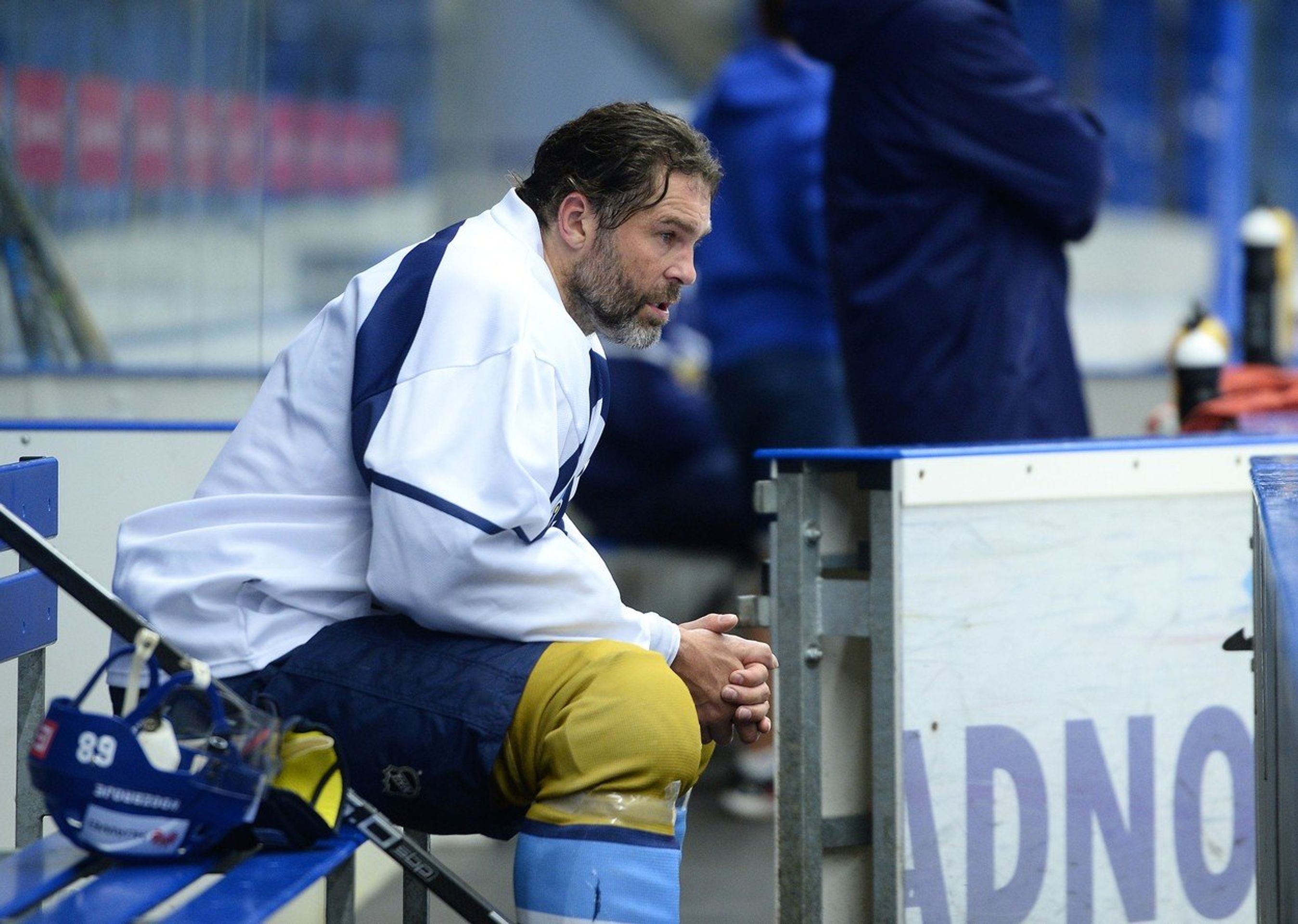 Jaromír Jágr mrzna na stadionu v Kladně - GALERIE: Veronika Kopřivová se vyprsila na pláži v Miami (3/6)