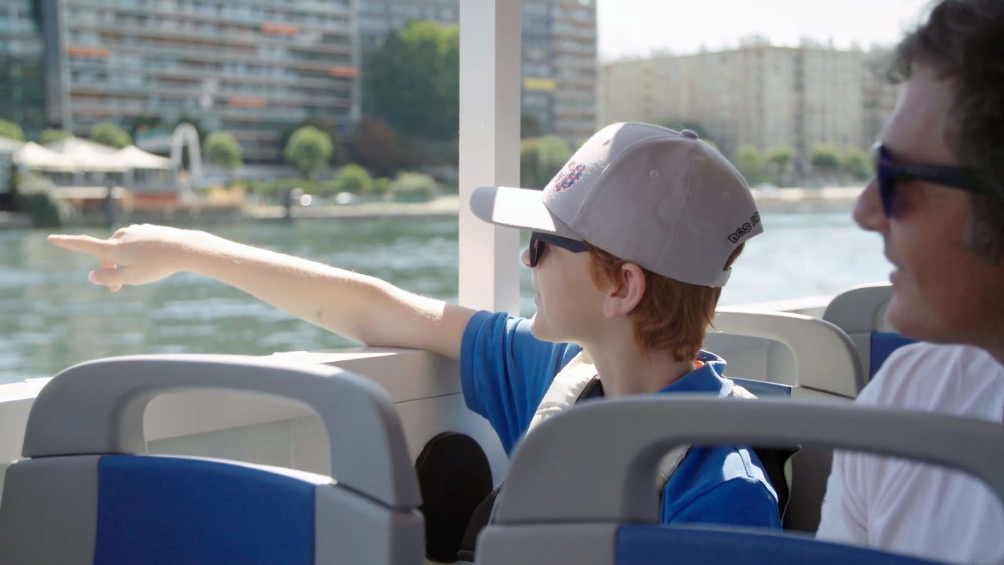 Obojživelný autobus v Paříži - 5 - GALERIE: Obojživelník Marcel (13/17)