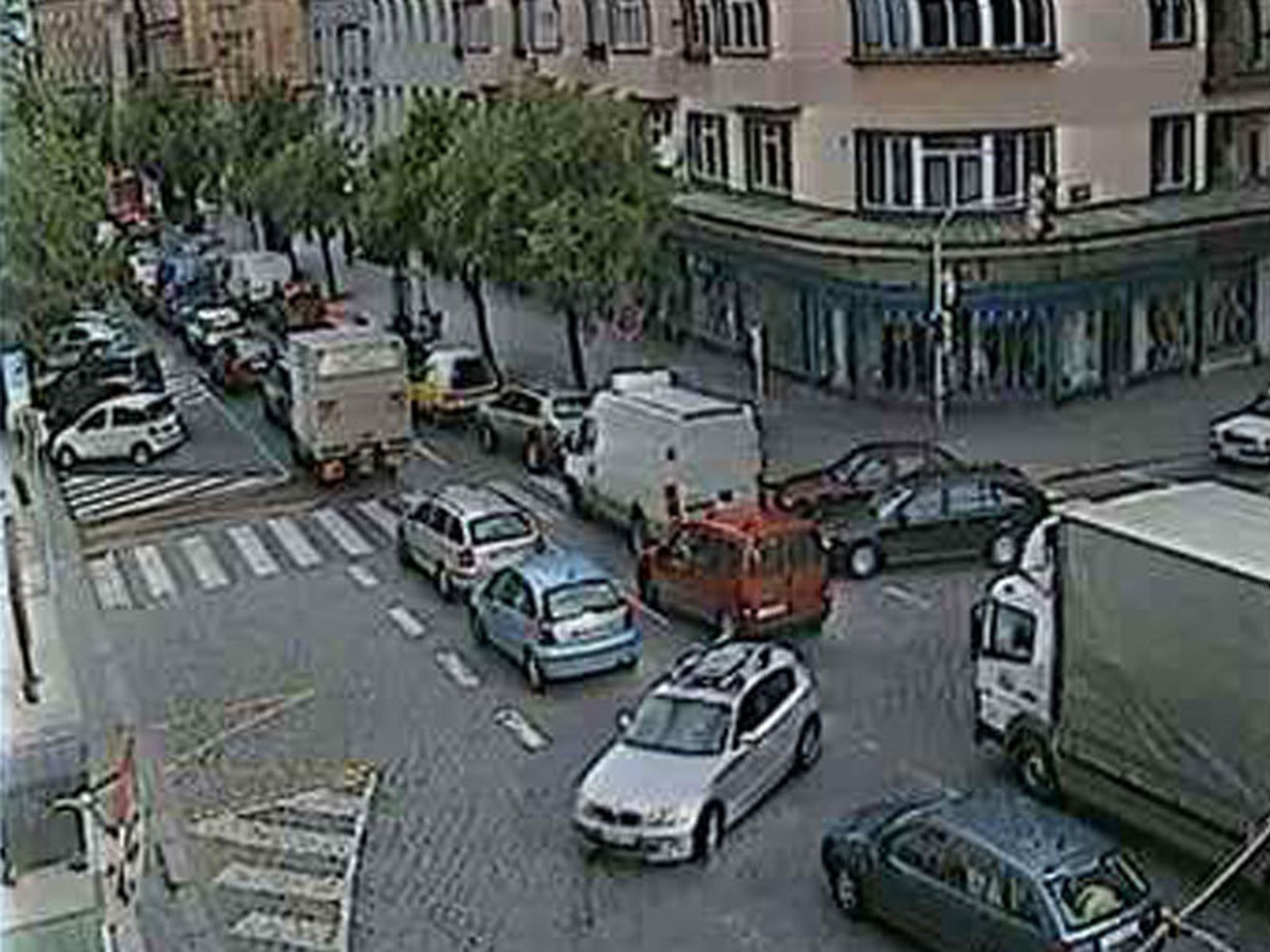 Anglická-Italská 13.5. 2009 - GALERIE: Ranní kolaps dopravy v Praze (6/6)