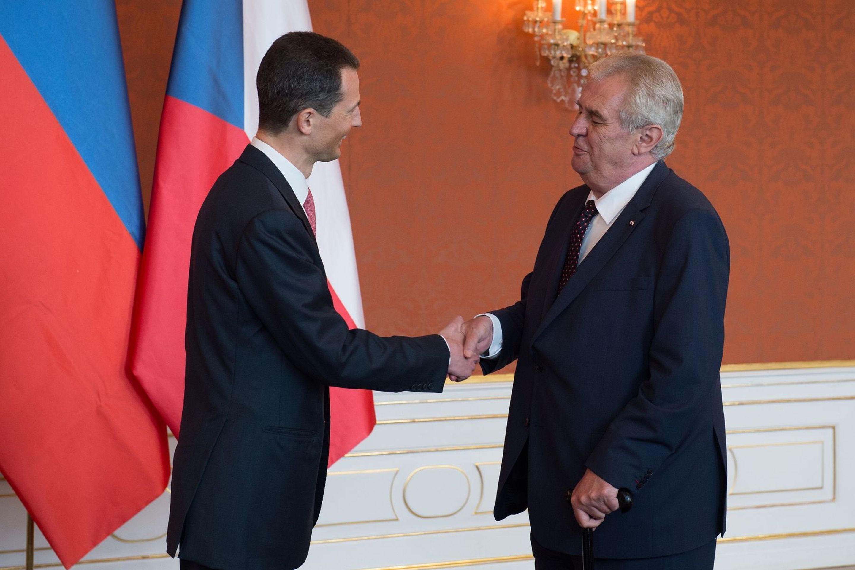 Miloš Zeman na Hradě přijal dědičného prince lichtenštejnského - 7 - GALERIE: Miloš Zeman na Hradě přijal dědičného prince lichtenštejnského (3/5)