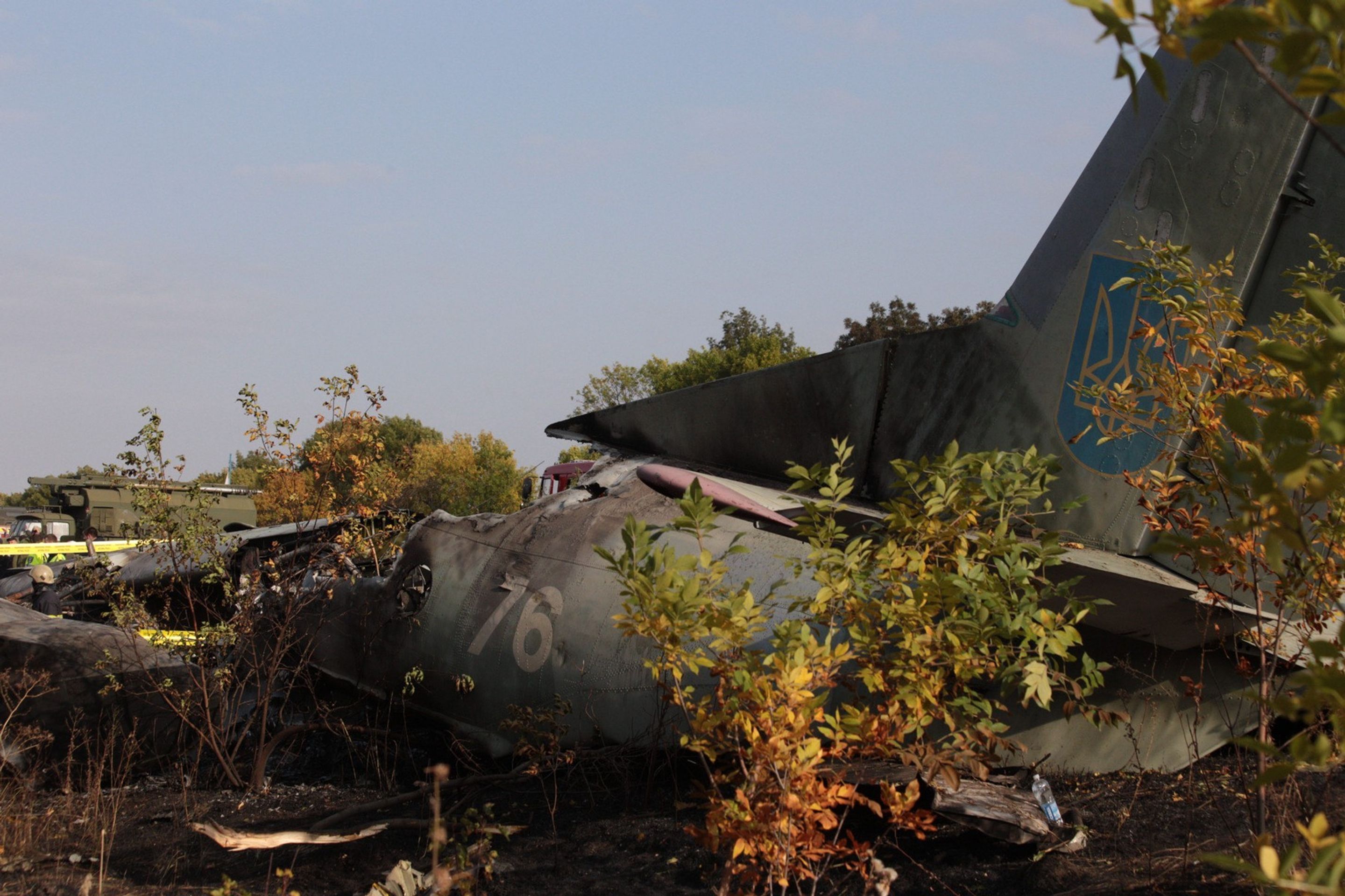 Havárie vojenského letadla Antonov An-26 na Ukrajině - 4 - GALERIE: Havárie vojenského letadla An-26 na Ukrajině (3/10)