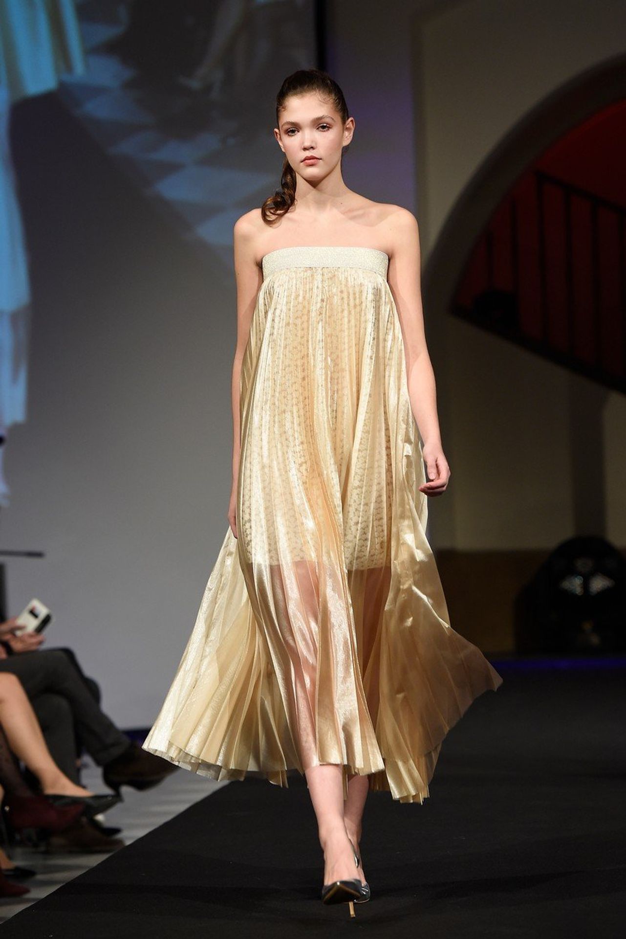 Jana Tvrdíková - 1 - GALERIE: Jana Tvrdíková na Fashion Weeku v Paříži (7/11)