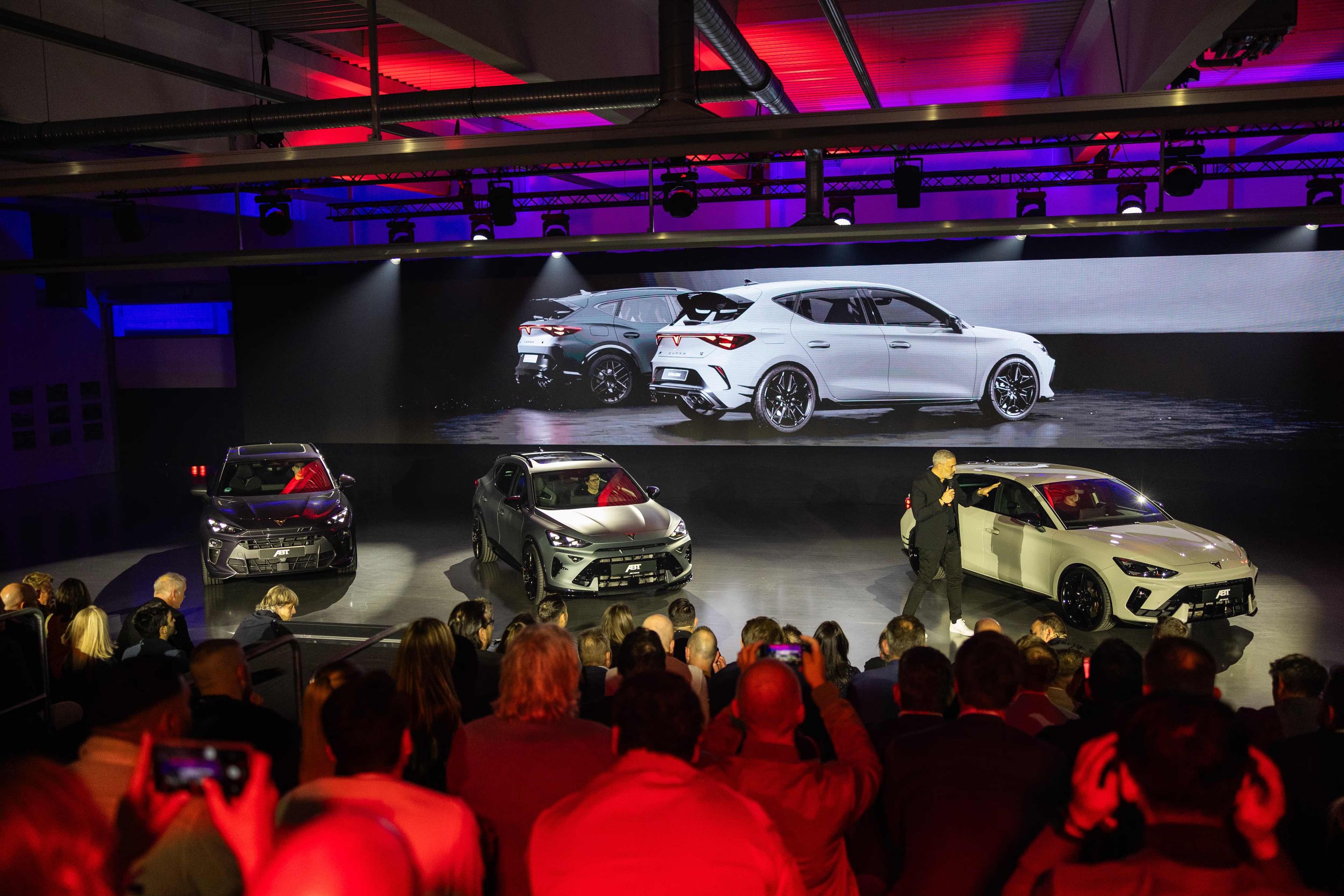 Cupra Leon a Formentor ve speciální úpravě ABT - Cupra Leon a Formentor ve speciální úpravě ABT (3/5)