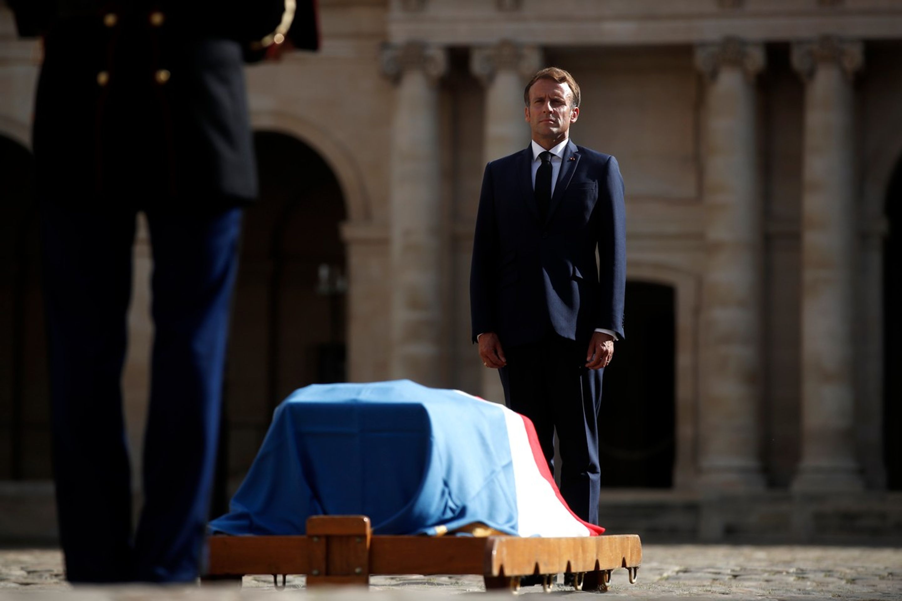Rozloučení s Jeanem-Paulem Belmondem - Emmanuel Macron - Francie se loučí s Jeanem-Paulem Belmondem (2/6)