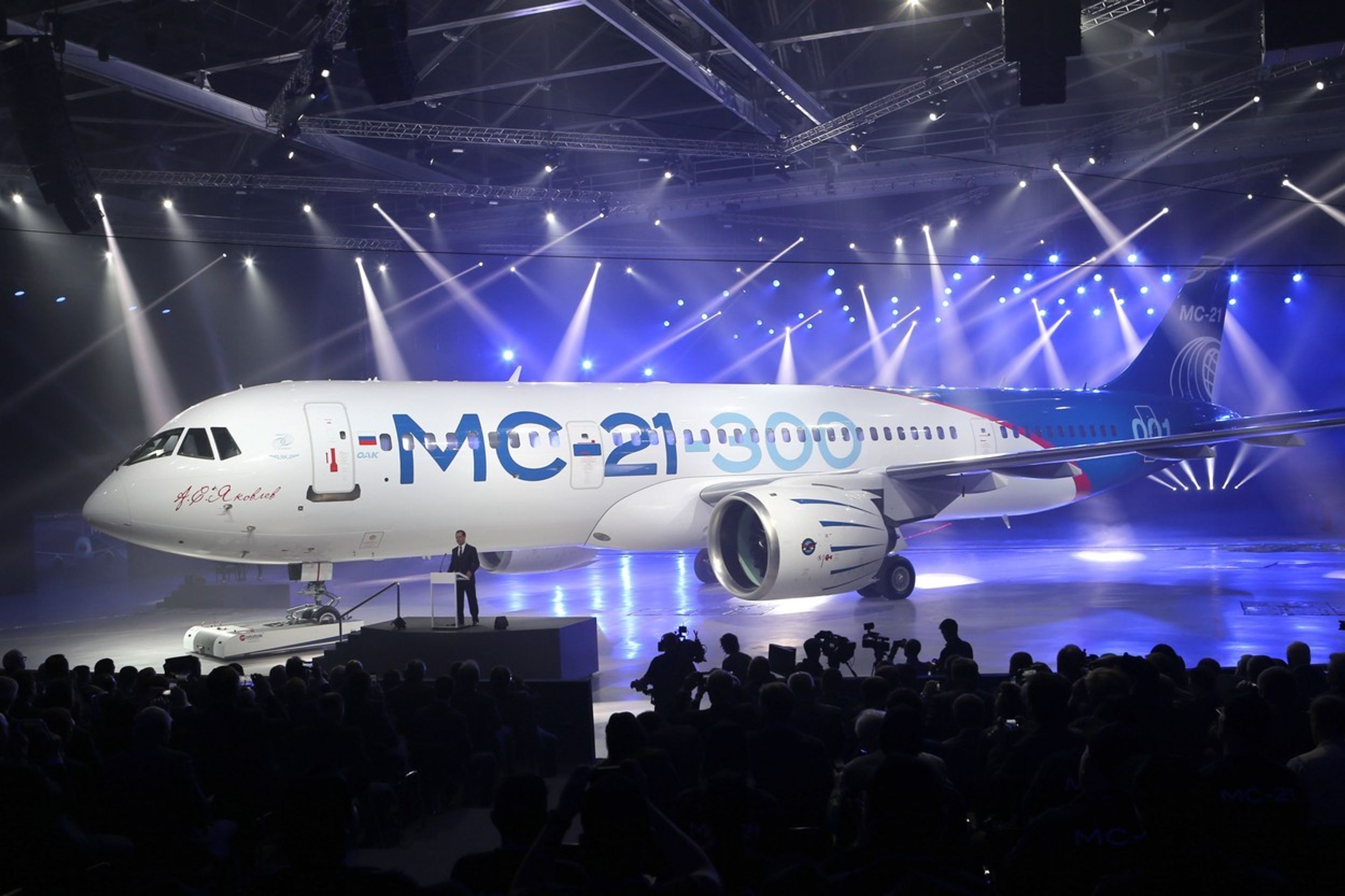Irkut MC-21 - 1 - GALERIE: Nový dopravní letoun Irkut MC-21 (3/5)