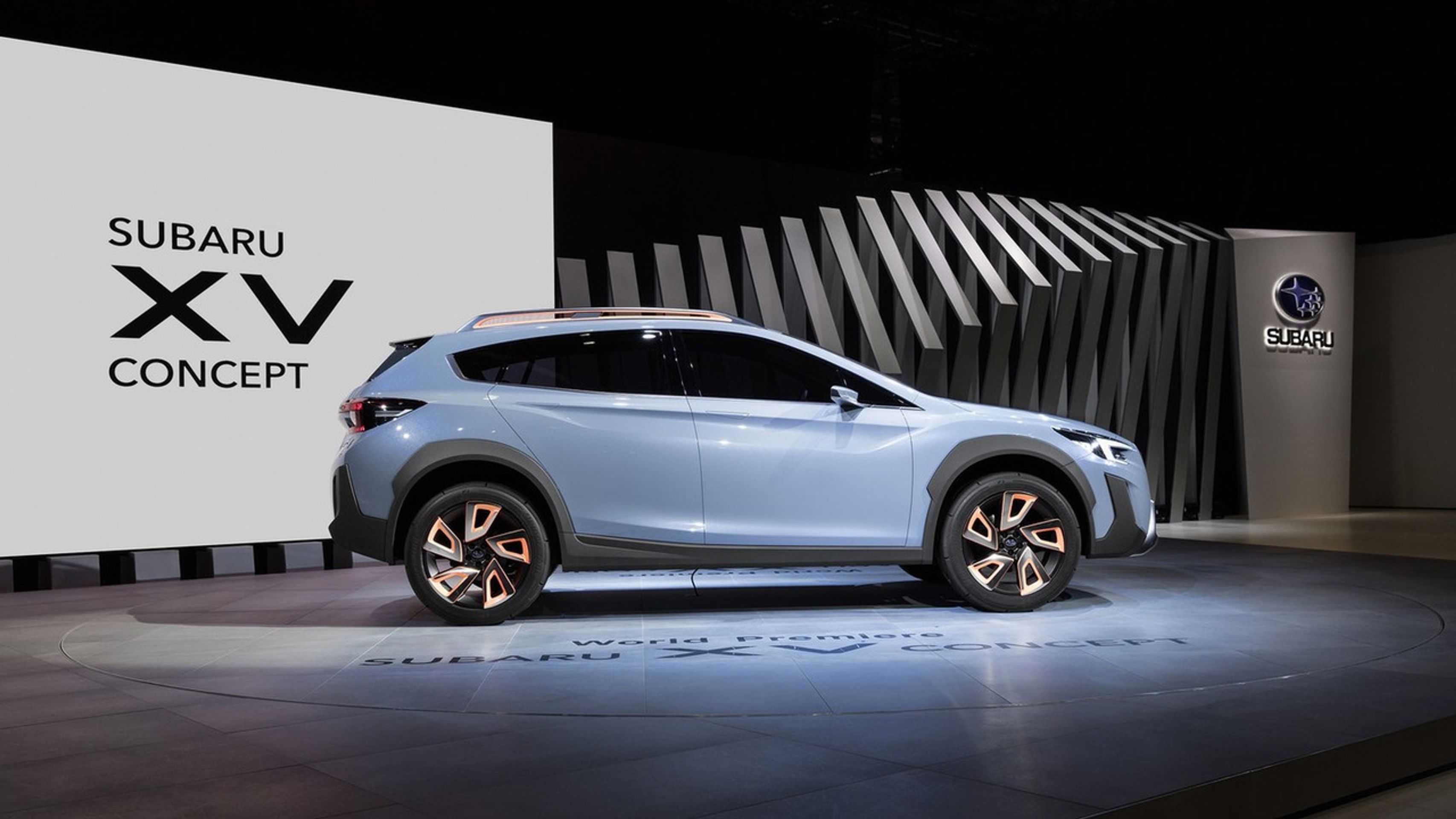 subaru - 10 - GALERIE: hybridní boxer od Subaru (3/7)