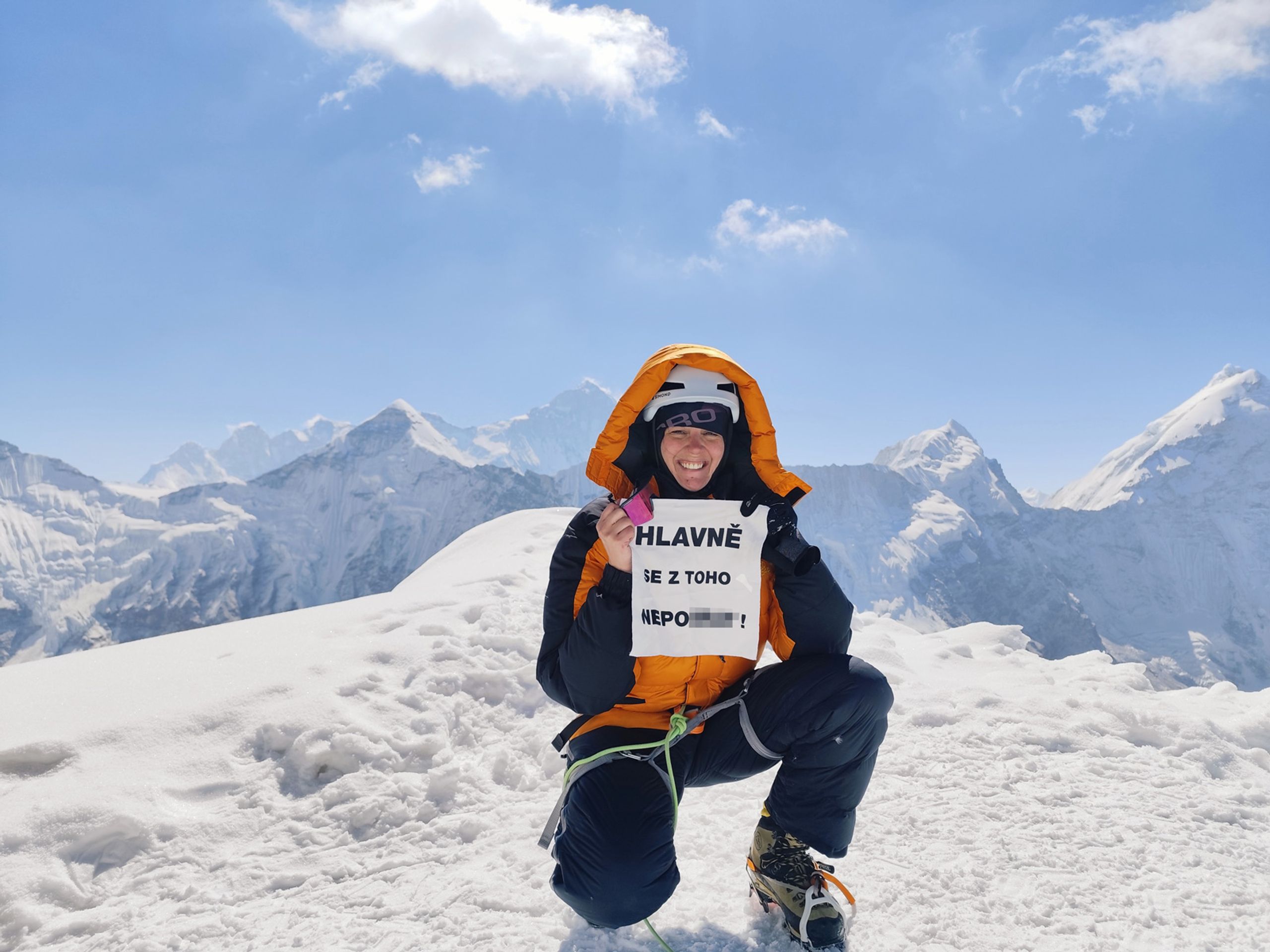 Česká horolezkyně Monika Benešová zdolala Mount Everest (4) - Česká horolezkyně Monika Benešová zdolala Mount Everest (1/9)