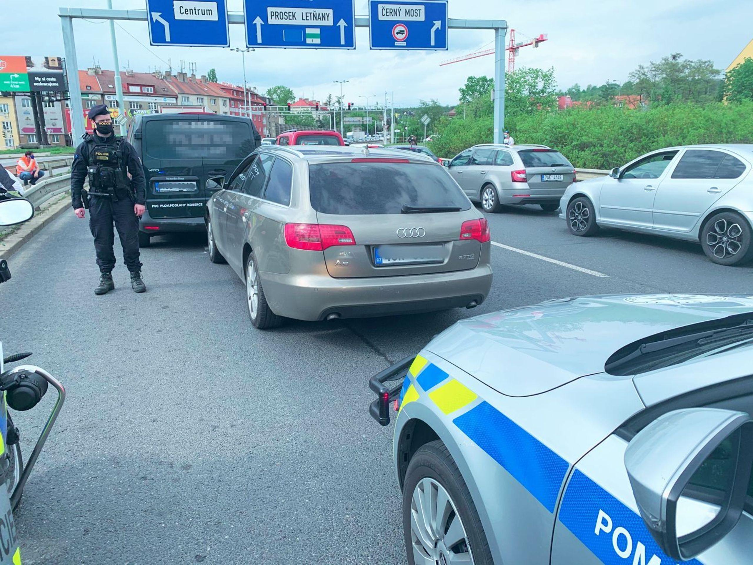 Policejní honička Prahou - 1 - GALERIE: Policejní honička Prahou (1/6)