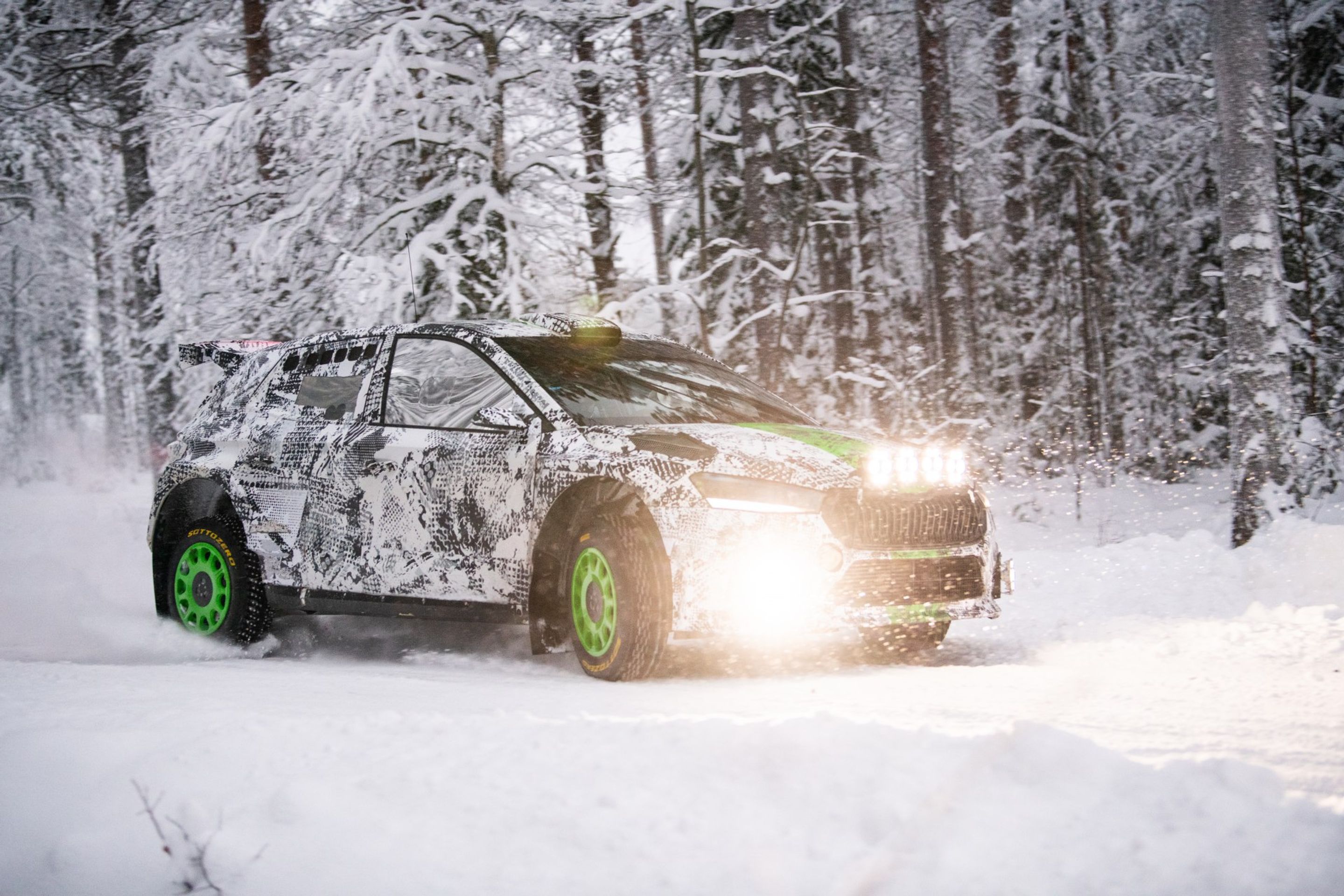 Testování speciálu Fabia Rally2 na severu Finska - Škodovka testovala nový speciál v extrémních podmínkách na severu Finska (2/7)