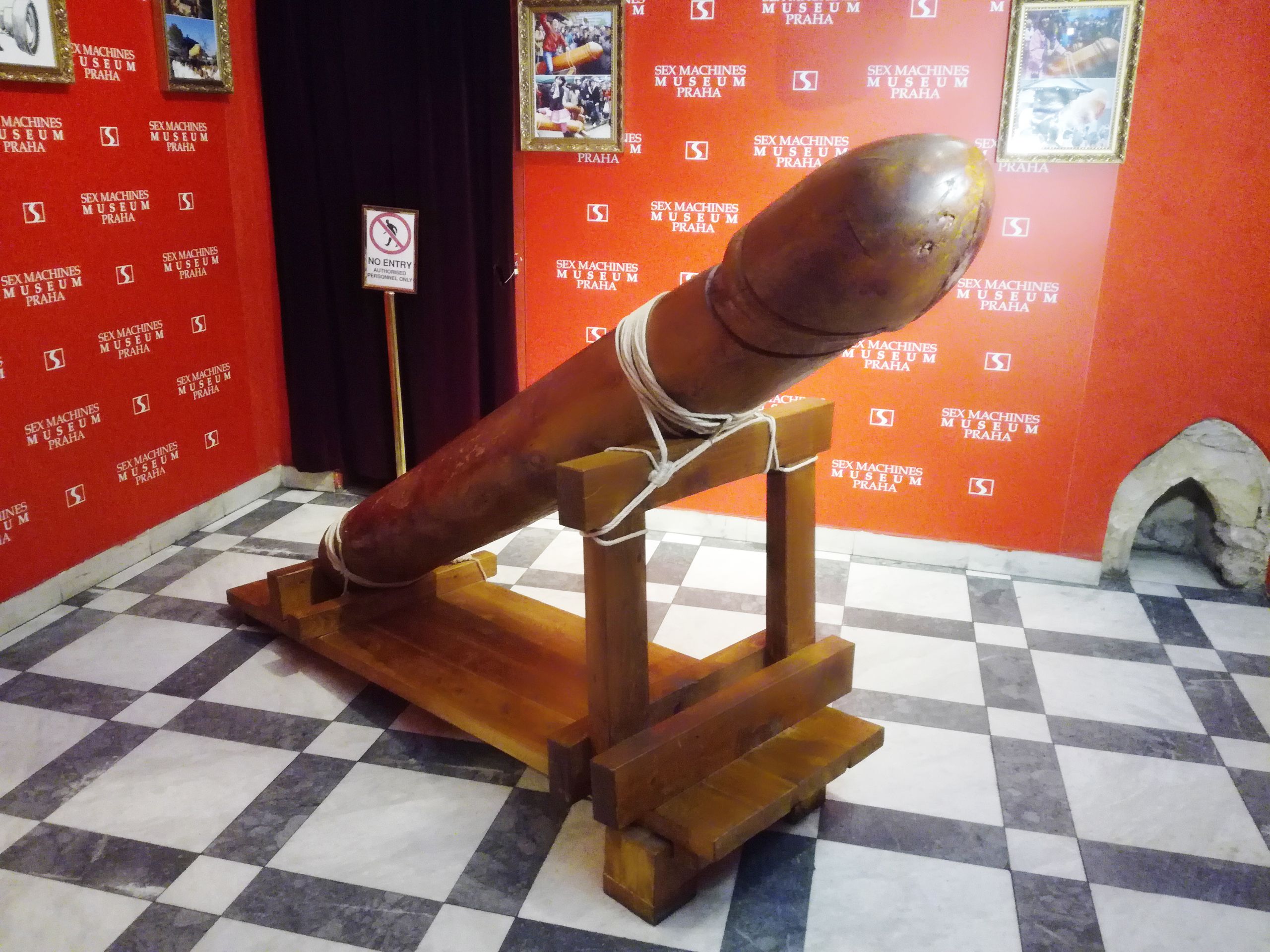 Sex Machines Museum - 1 - GALERIE: Sex Machines Museum (1/22)