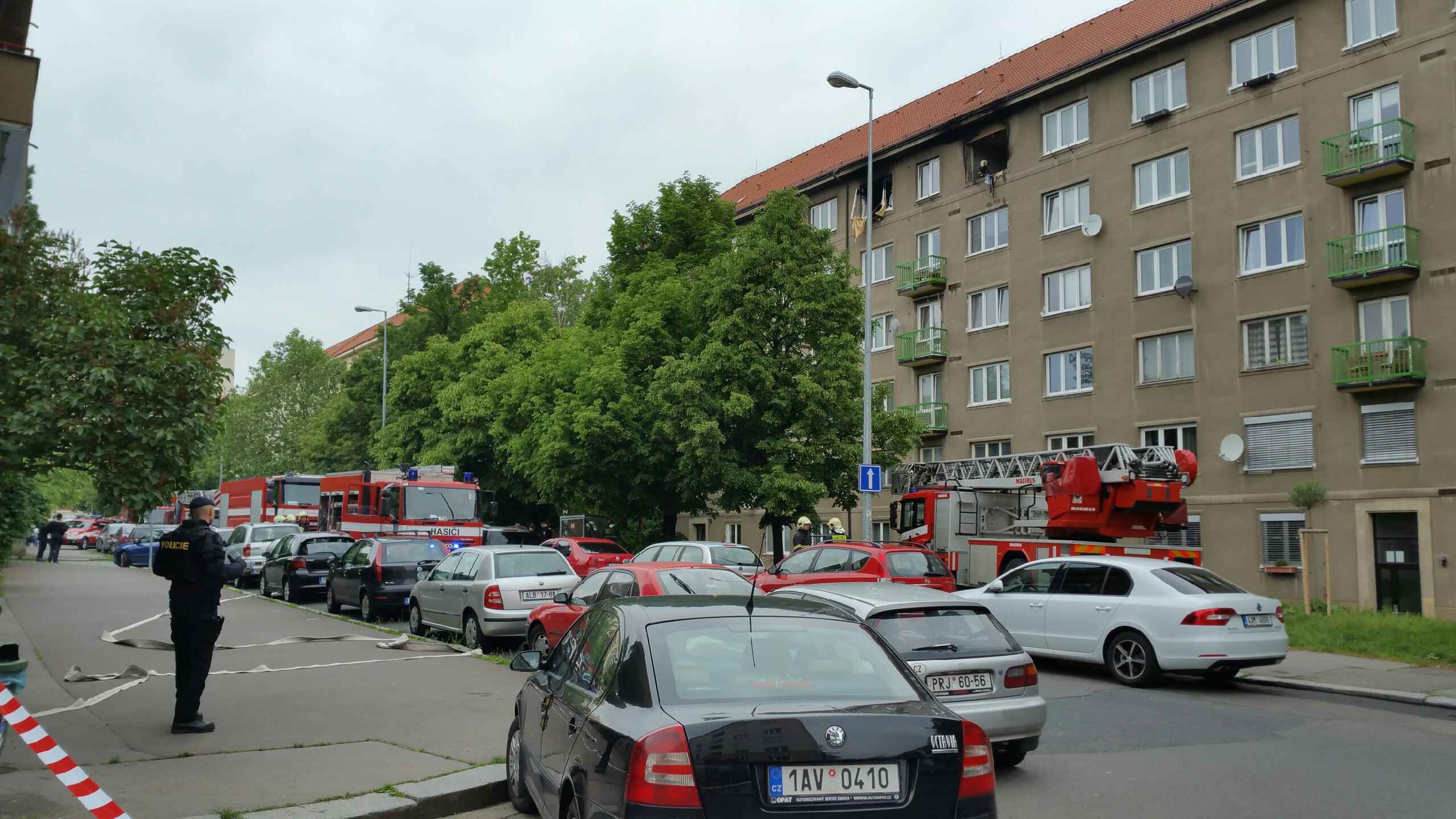 Požár bytu v Michli - 3 - GALERIE: Požár bytu v Michli (10/13)