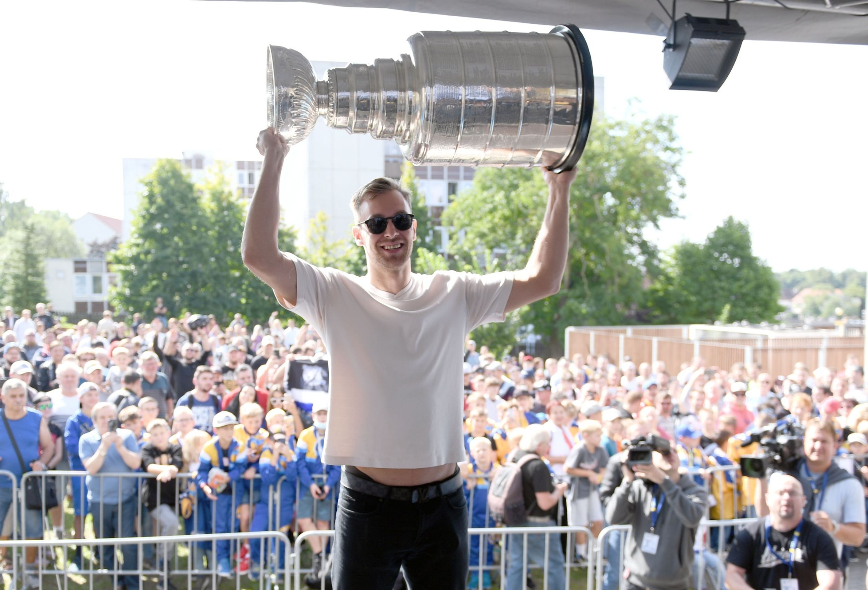Jan Rutta se Stanley Cupem - GALERIE: Jan Rutta přivezl do Písku slavný Stanley Cup (1/5)