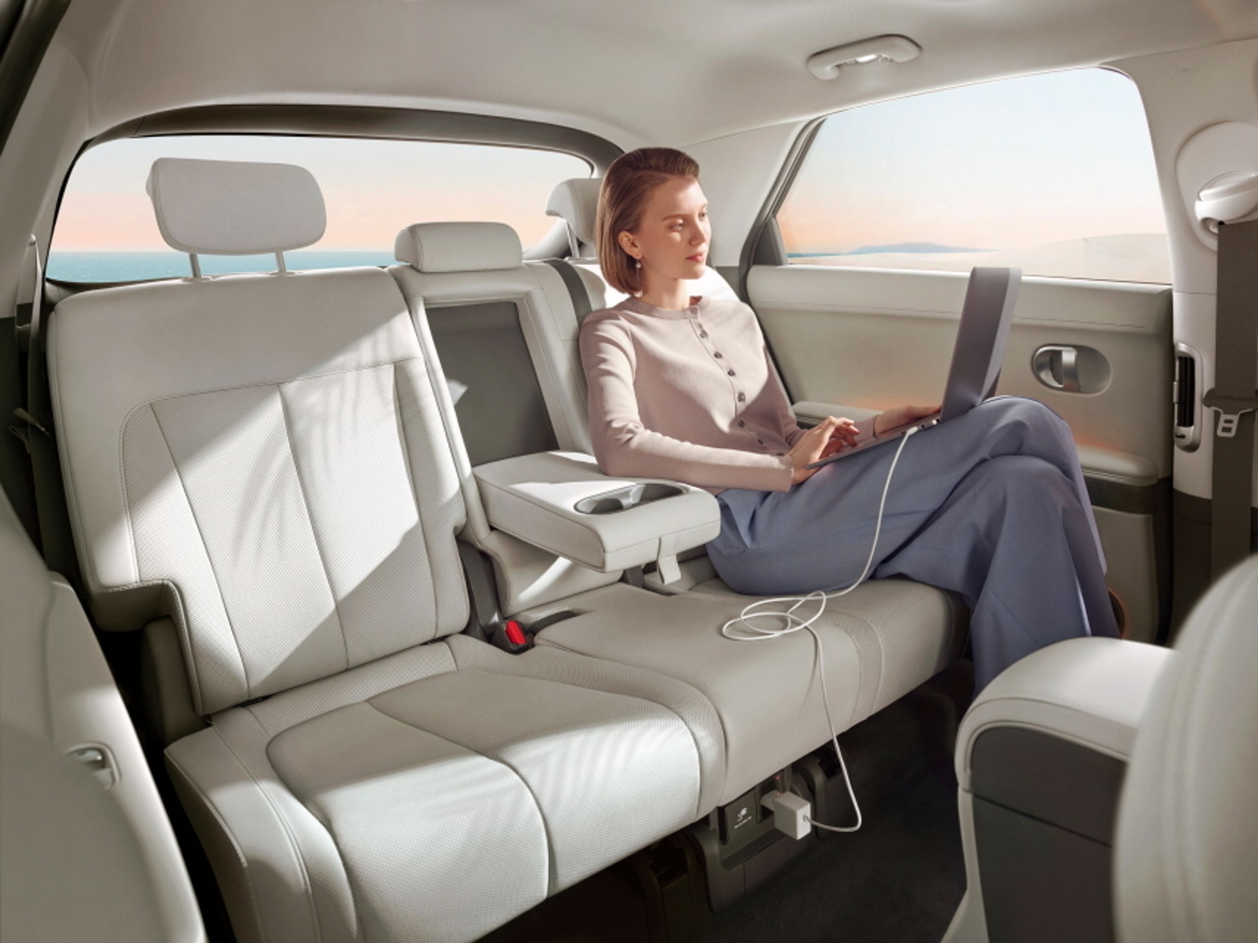 Ioniq 5 - 9 - Fotogalerie: Unikátní elektrický crossover Hyundai Ioniq 5 (8/13)