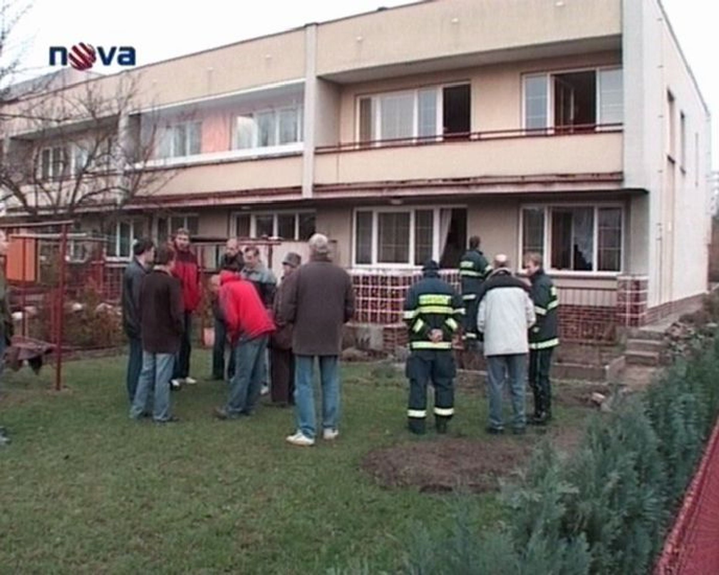 Záběry z místa nehody. - Plyn nepozorovaně unikal a zabil tři lidi (1/3)