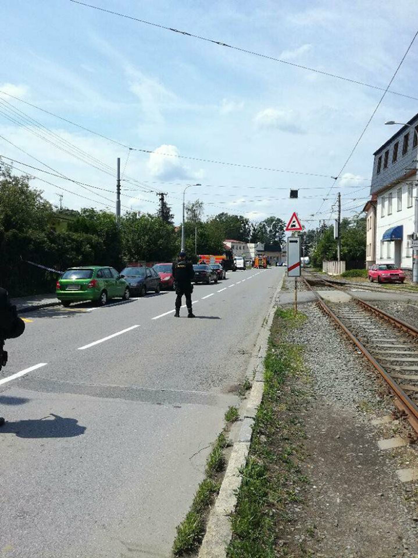 Muž se zabarikádoval v bytě - 1 - GALERIE: Muž se zabarikádoval v bytě (1/7)