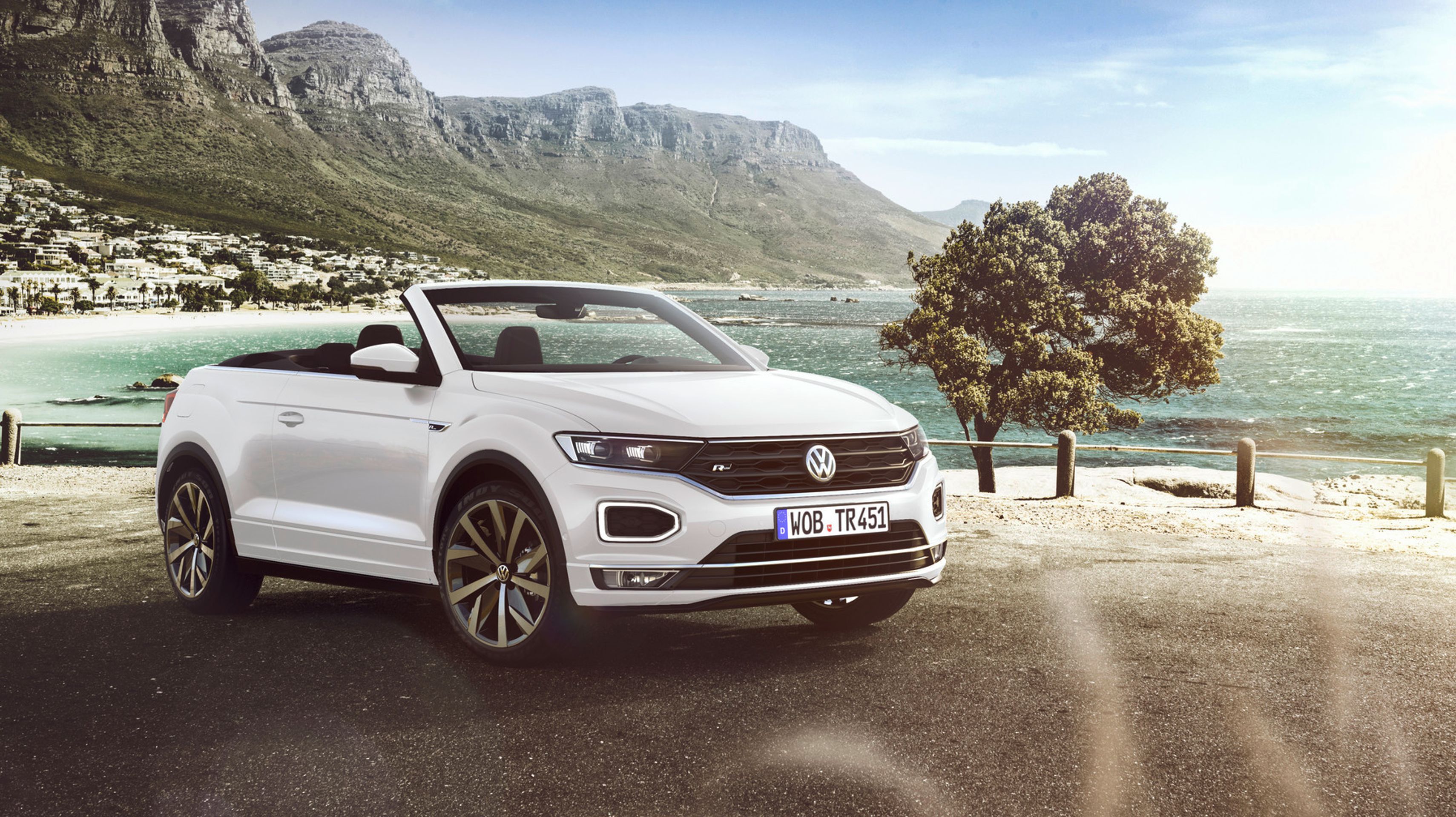 Nový T-Roc Cabriolet - 28 - Fotogalerie: Crossover VW T-Roc přijde o střechu (12/16)