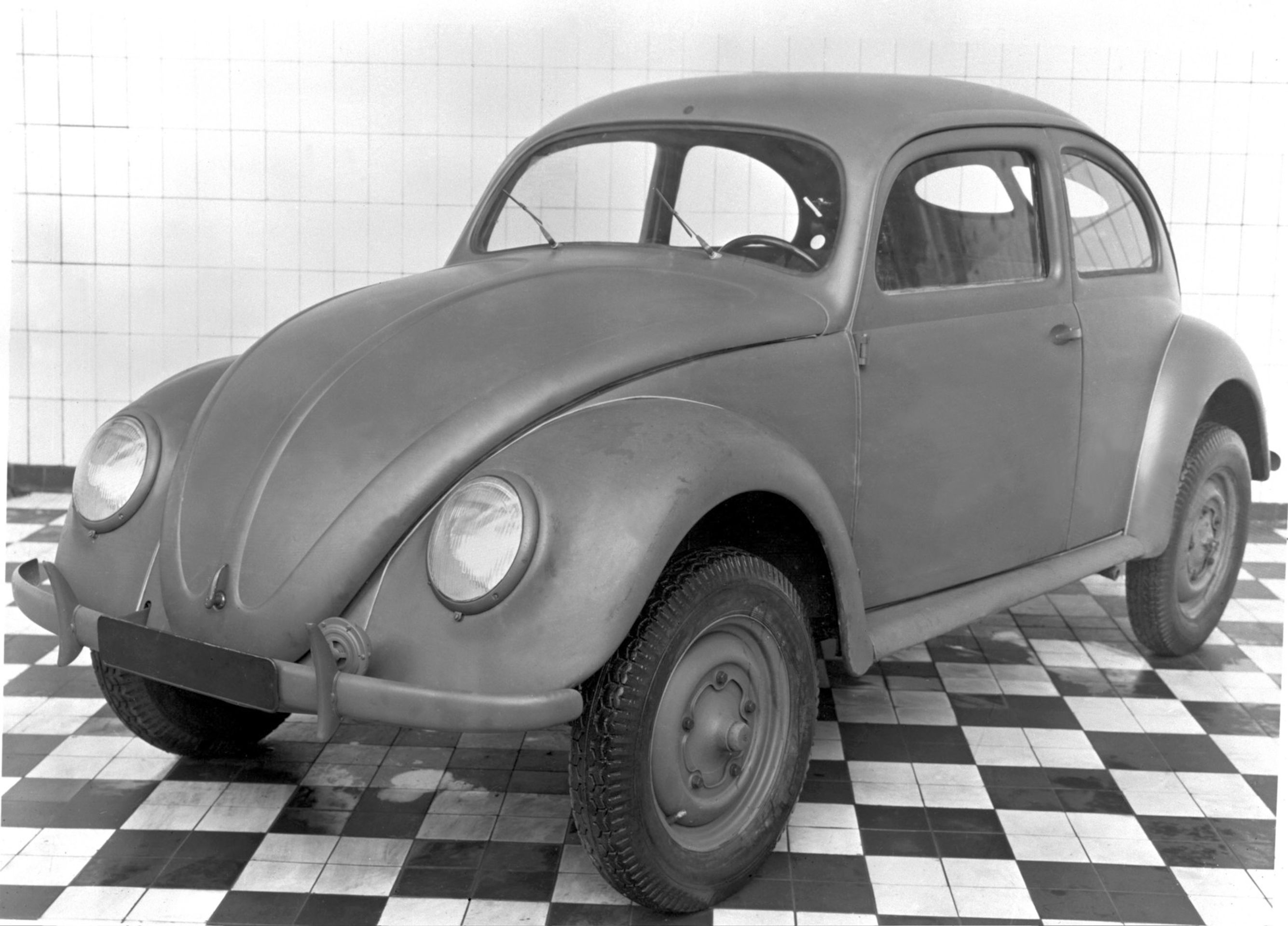VW Typ 1, který se proslavil jako Brouk - 7 - Fotogalerie: Zrození legendárního Brouka (1/5)