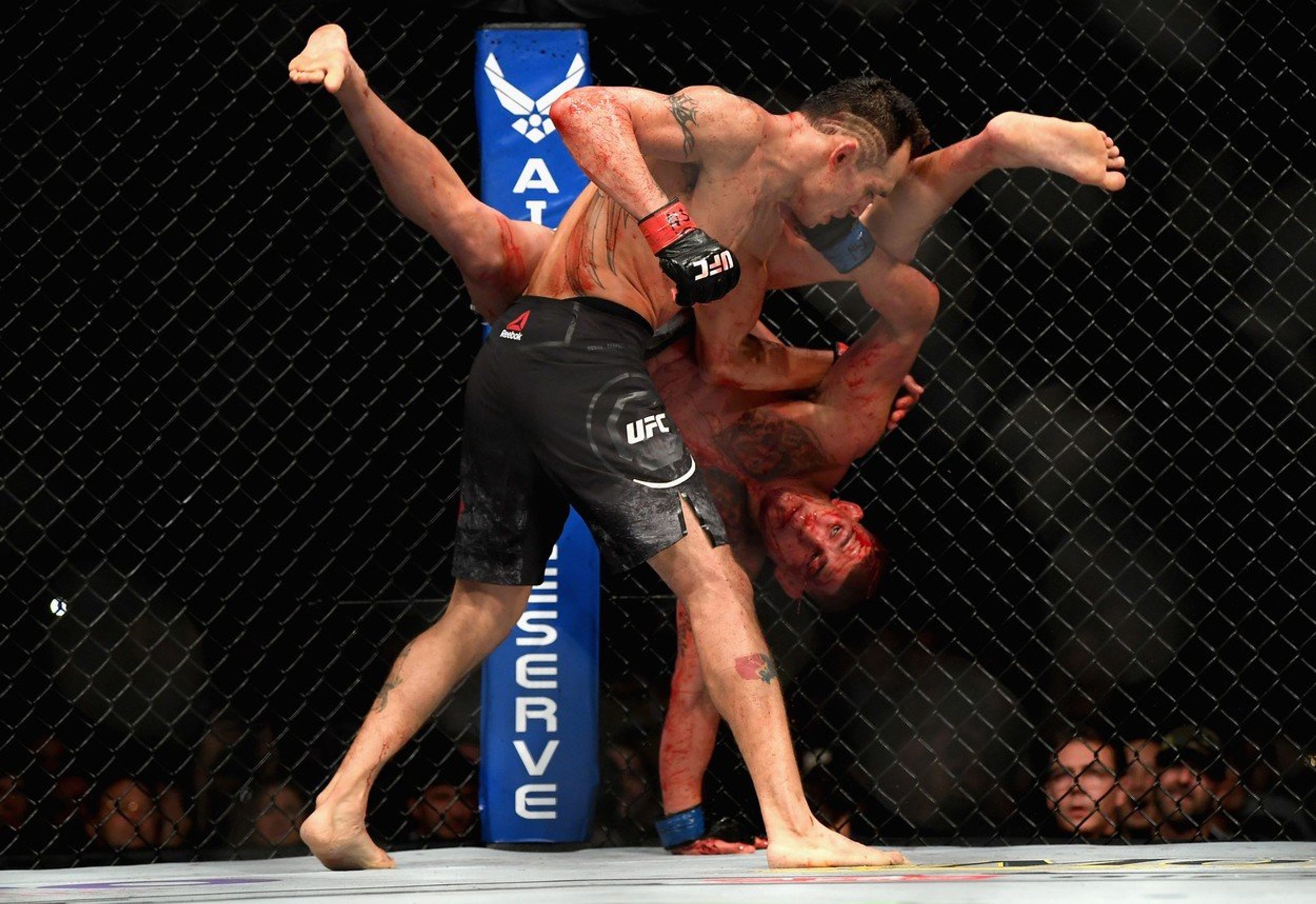 Tony Ferguson - GALERIE: Tony Ferguson z UFC (3/4)