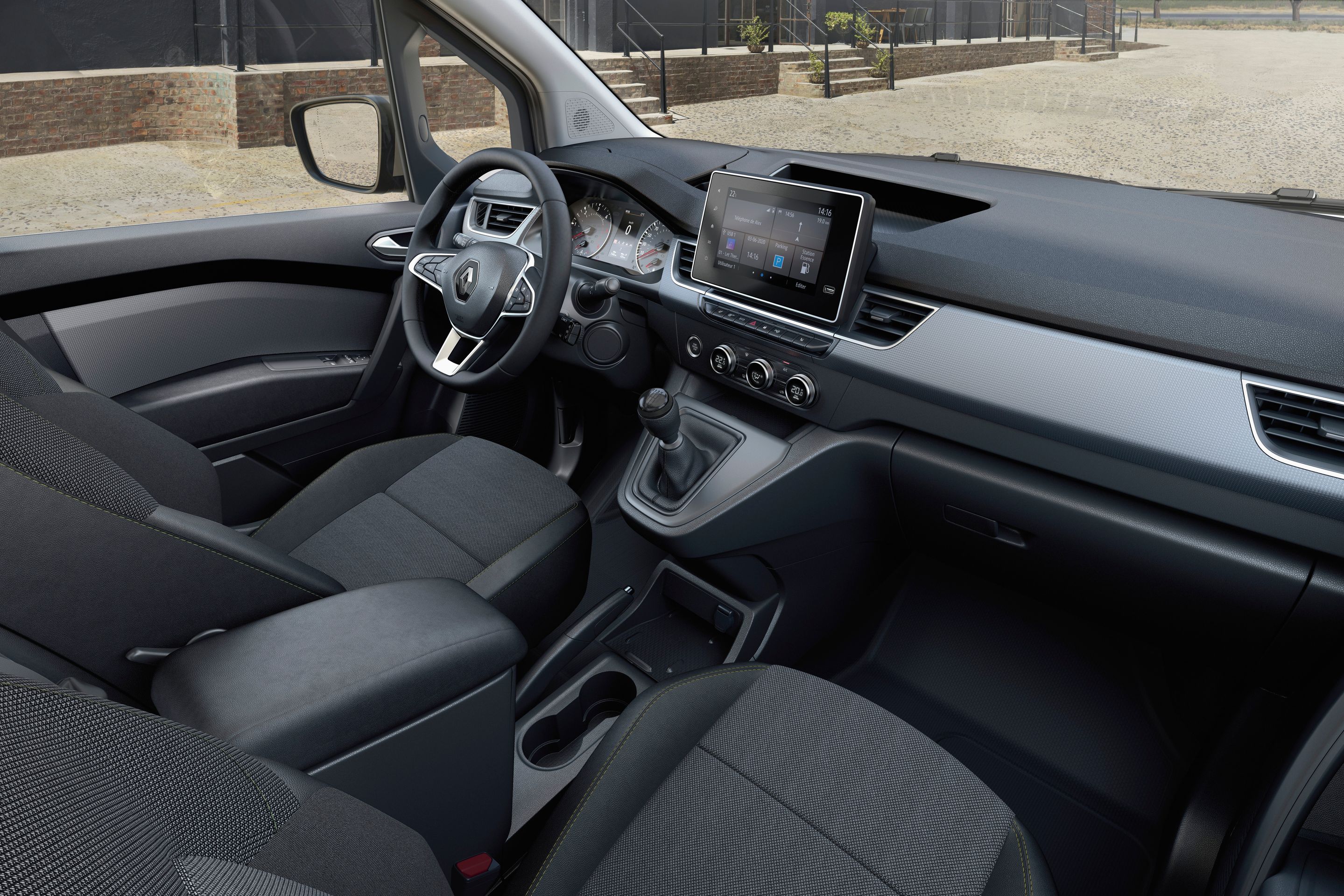 Nové minidodávky Renault Kangoo a Express - 22 - Fotogalerie: Nové verze minidodávek Renault Kangoo a Express (4/12)