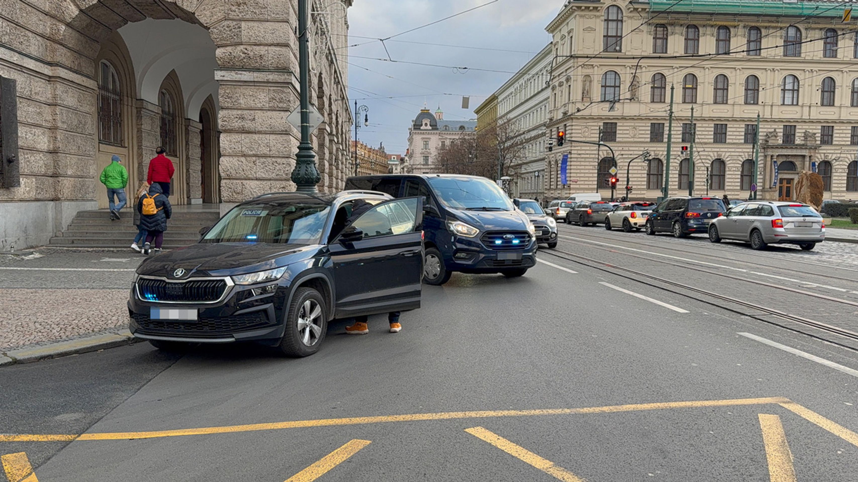 Policejní pátrání v centru Prahy (3) - Policejní pátrání v centru Prahy (8/8)