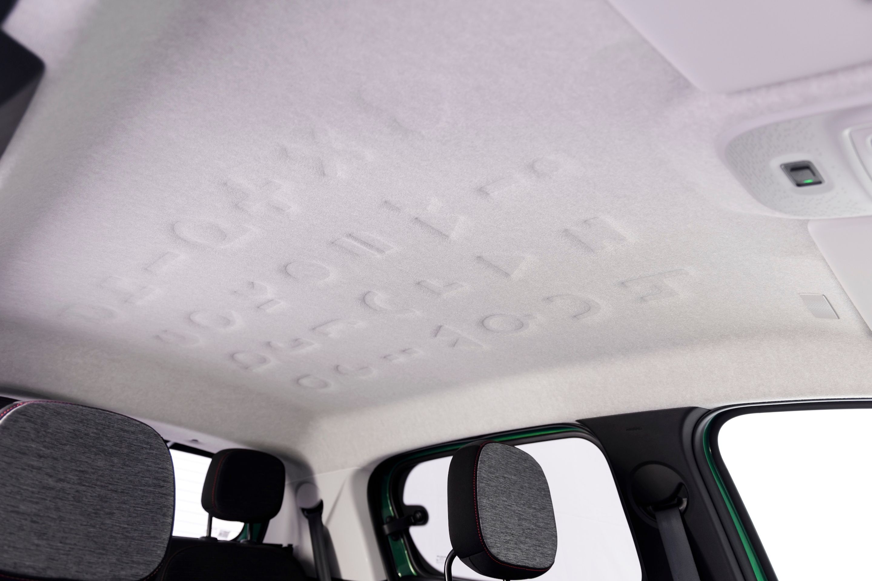 Renault Twingo E-Tech - Malé Twingo se vrací jako elektromobil (17/22)