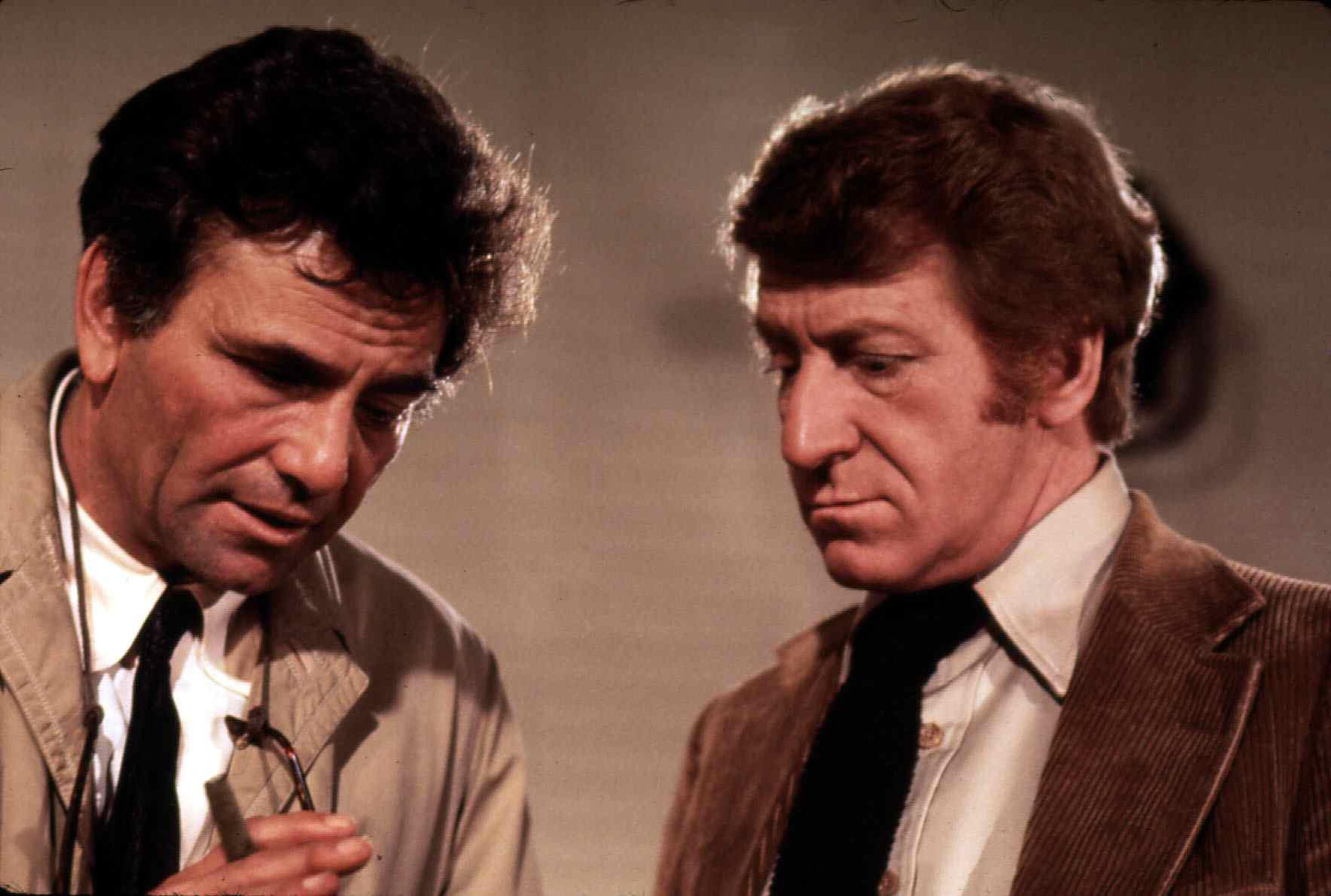 Peter Falk a Clive Revill v seriálu Columbo, 1977 - Clive Revill (2/5)