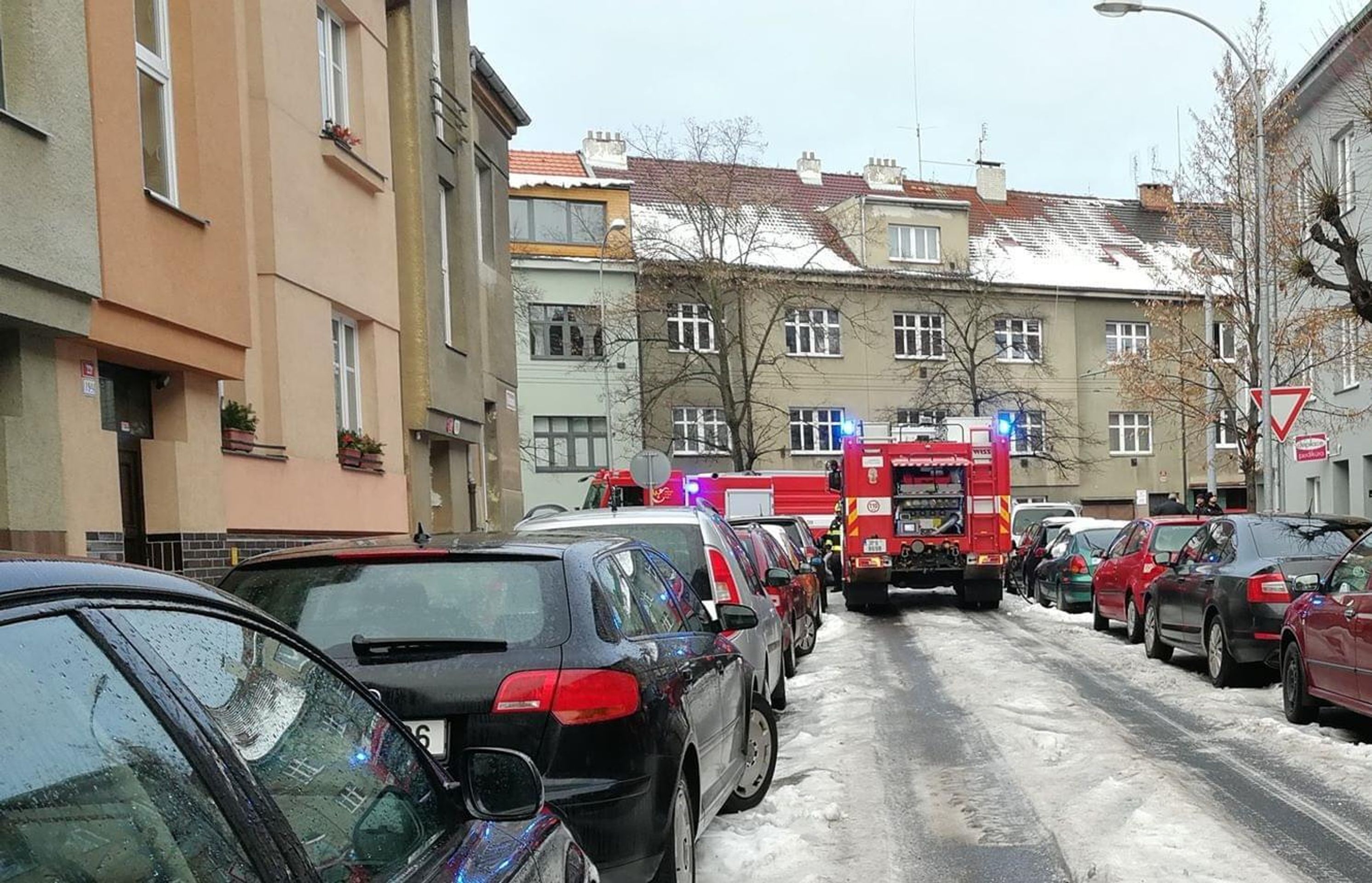 Policisté v Plzni našli dva mrtvé muže - 2 - GALERIE: Policisté v Plzni našli dvě mrtvá těla (8/9)