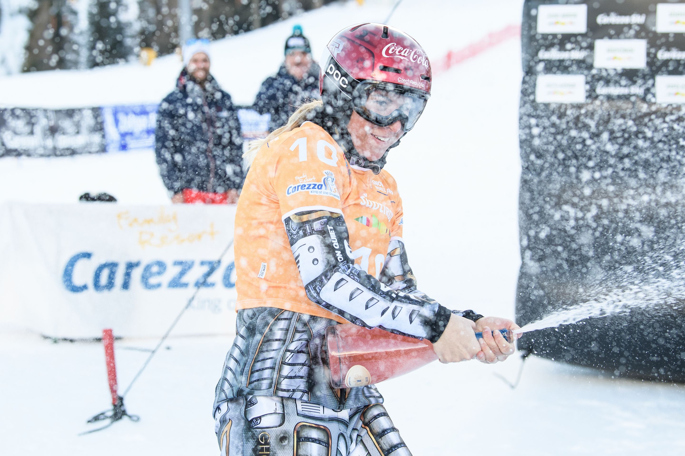 Ester Ledecká - GALERIE: Ester Ledecká vyhrála hned první letošní závod na snowboardu (10/12)